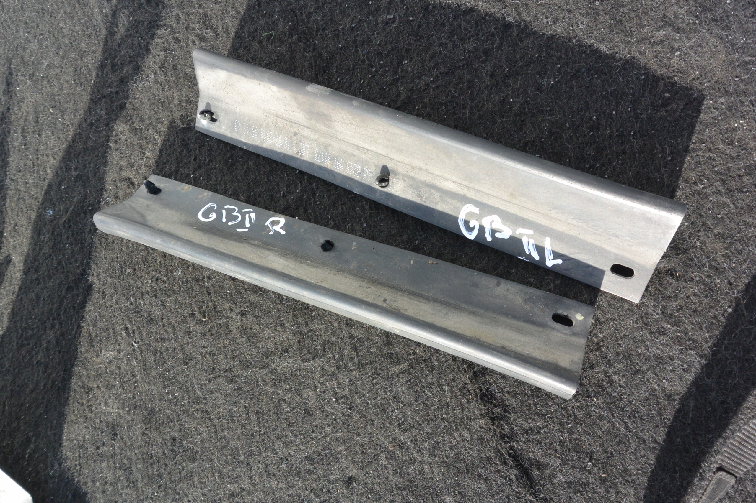 JOINT DU CAPOT ORIGINAL KPL MASERATI GHIBLI III