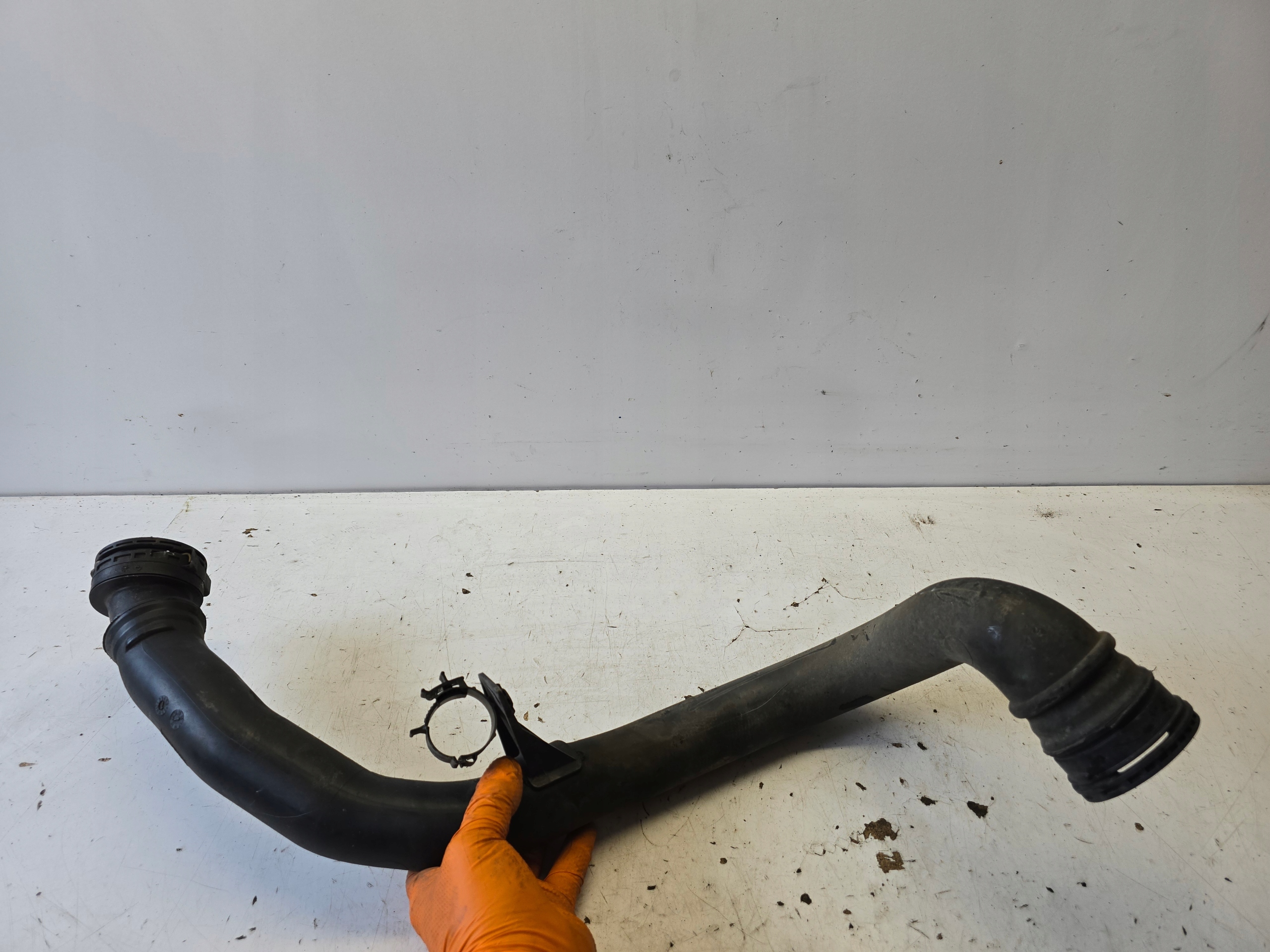 OPEL ASTRA K cijev prijenos interkulera 39017740 1.6CDTI