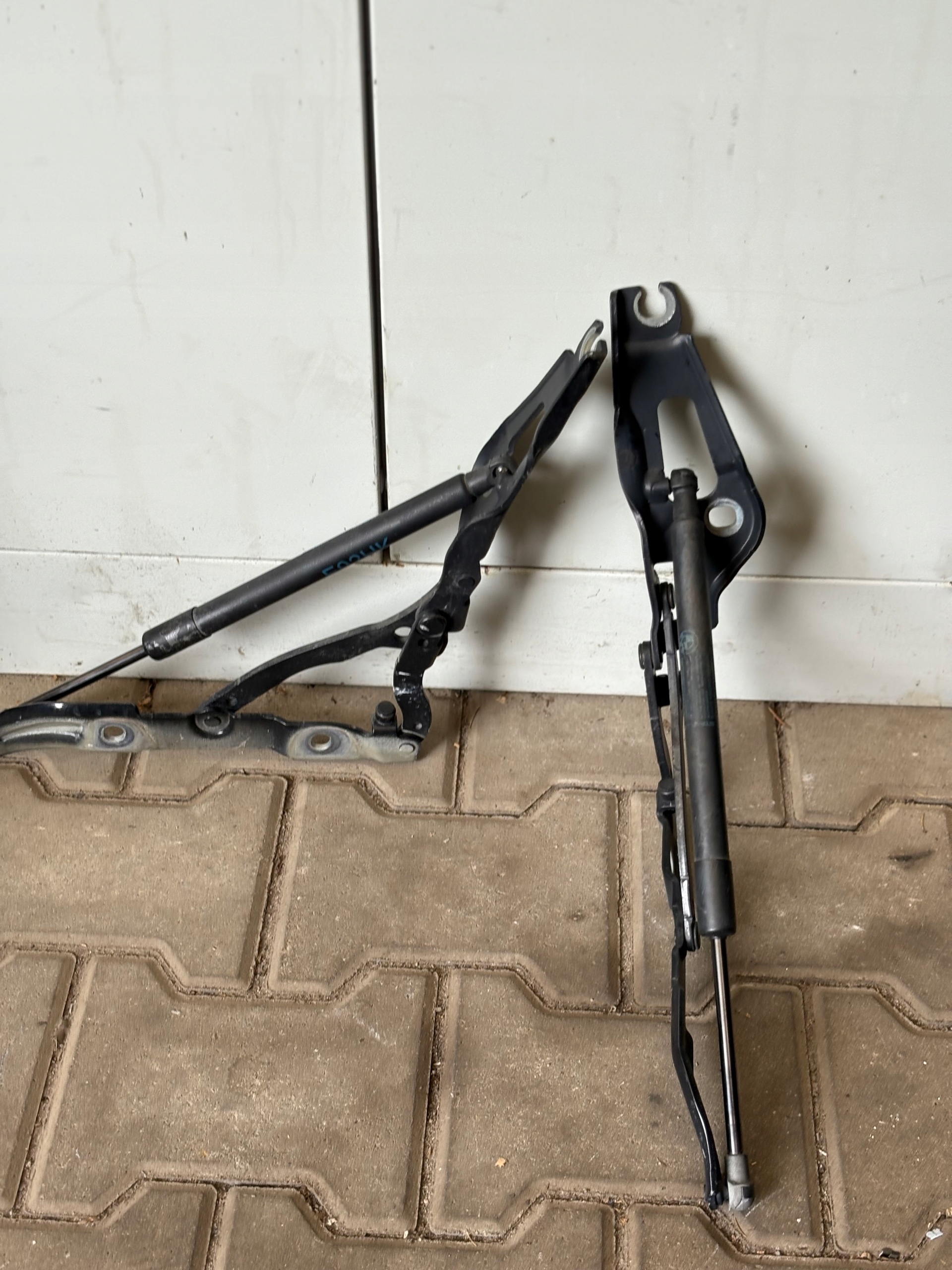 BMW E92 E93 hinges bonnet boot right left