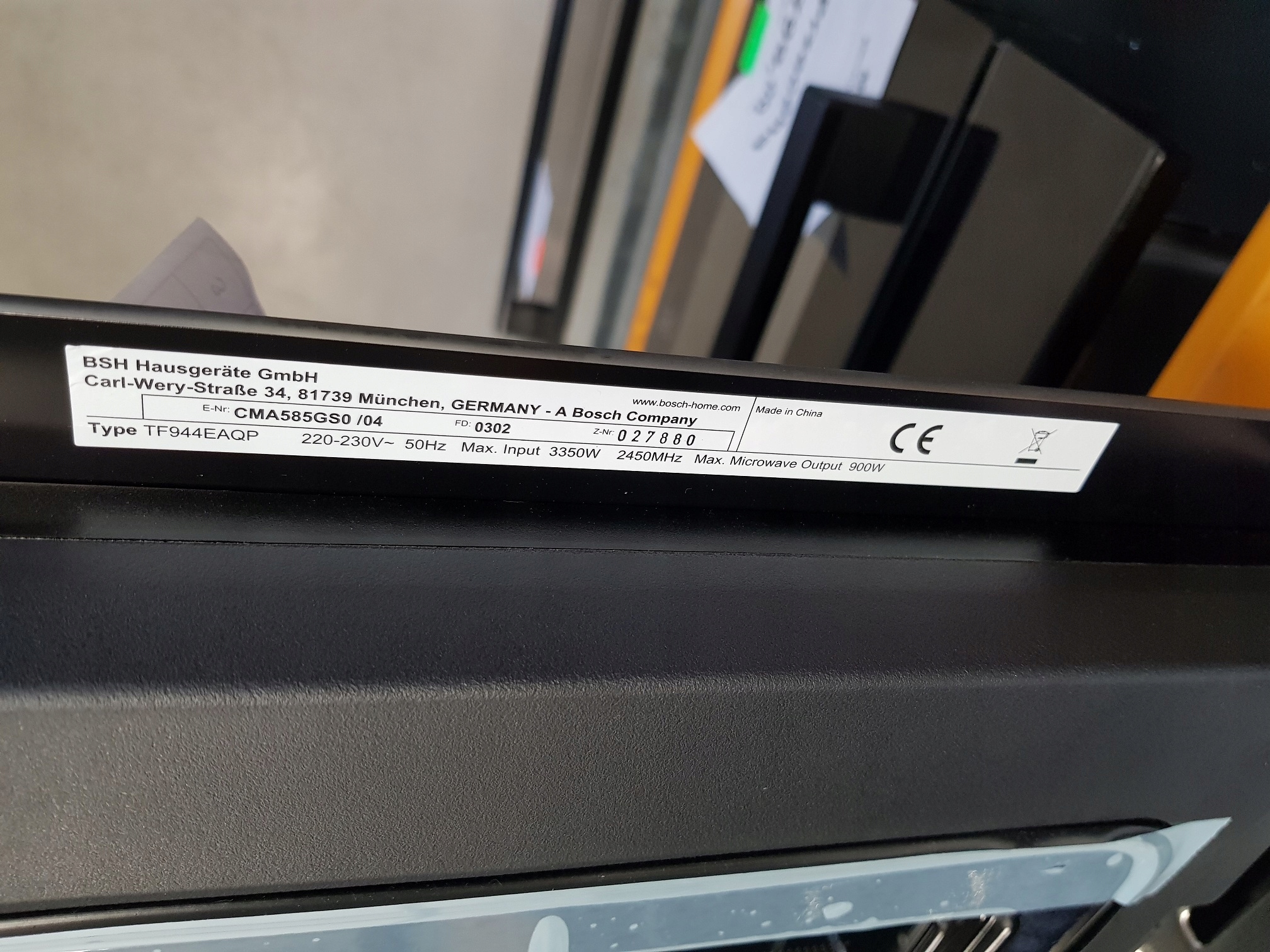 Kuchenka mikrofalowa do zabudowy Bosch CMA585GS0 OUTLET Kod producenta CMA585GS0