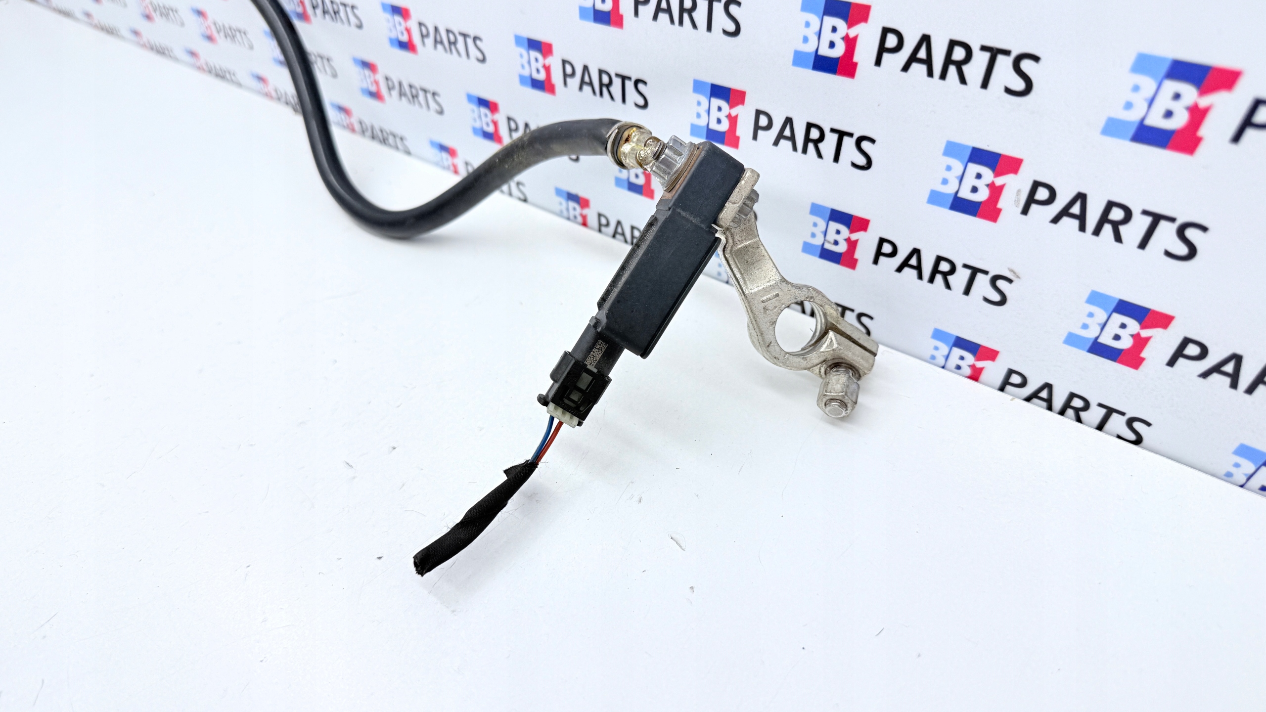 MERCEDES W238 Batteriemanagement Sensor Minus A0009058912