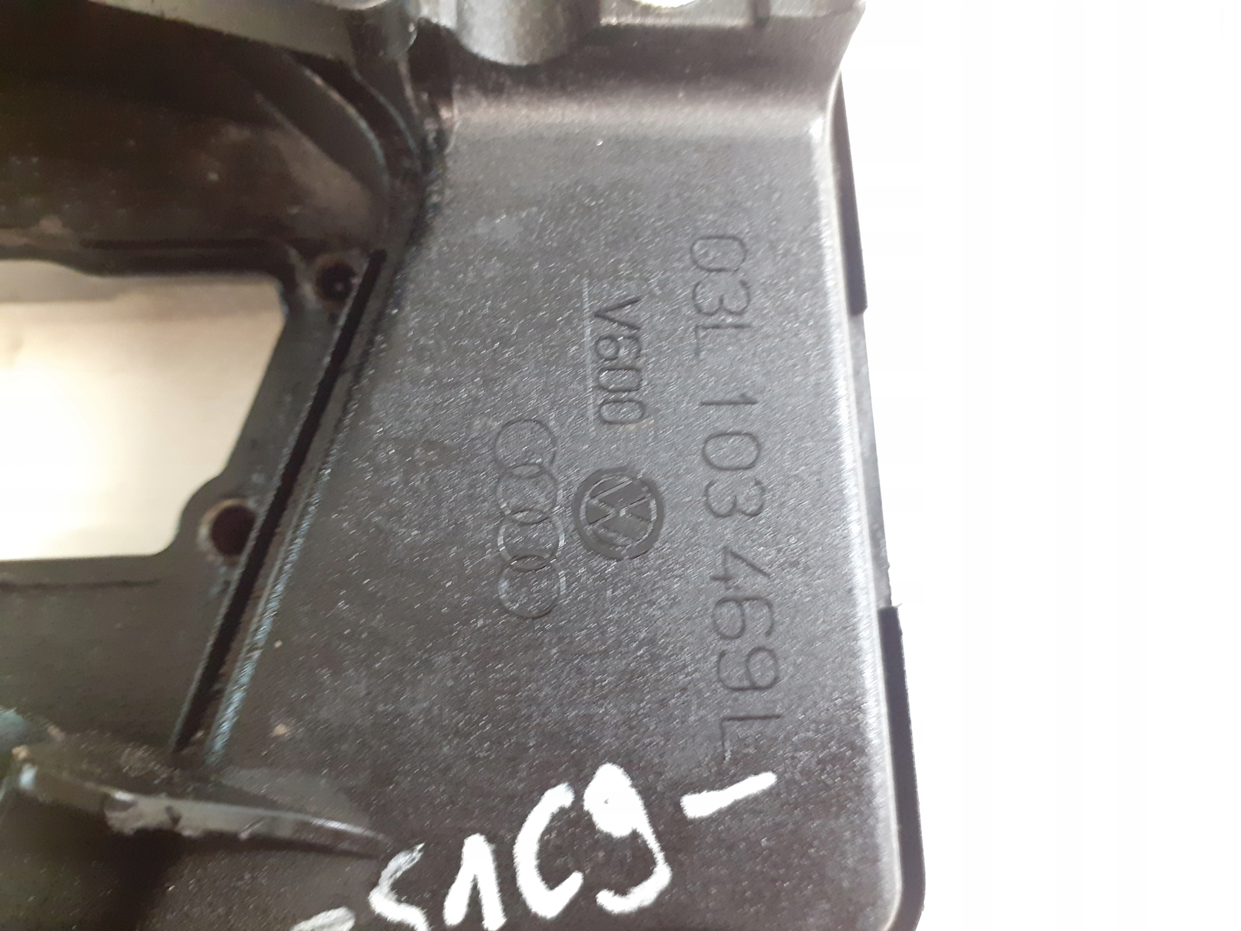 Abdeckung AUDI A4 B8 VW SEAT SKODA 2.0 TDI CR