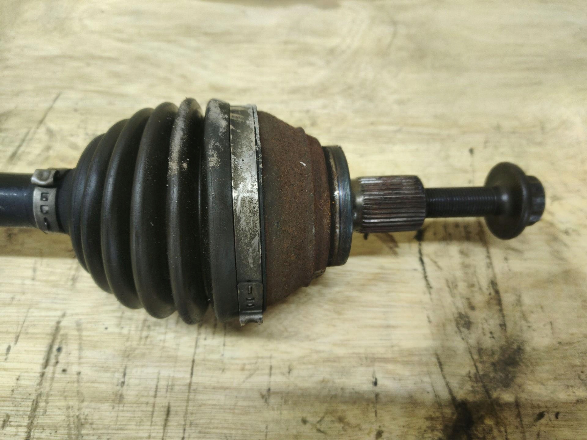 semi-axis front left side Volkswagen Passat B7 2011 1K0407271LA