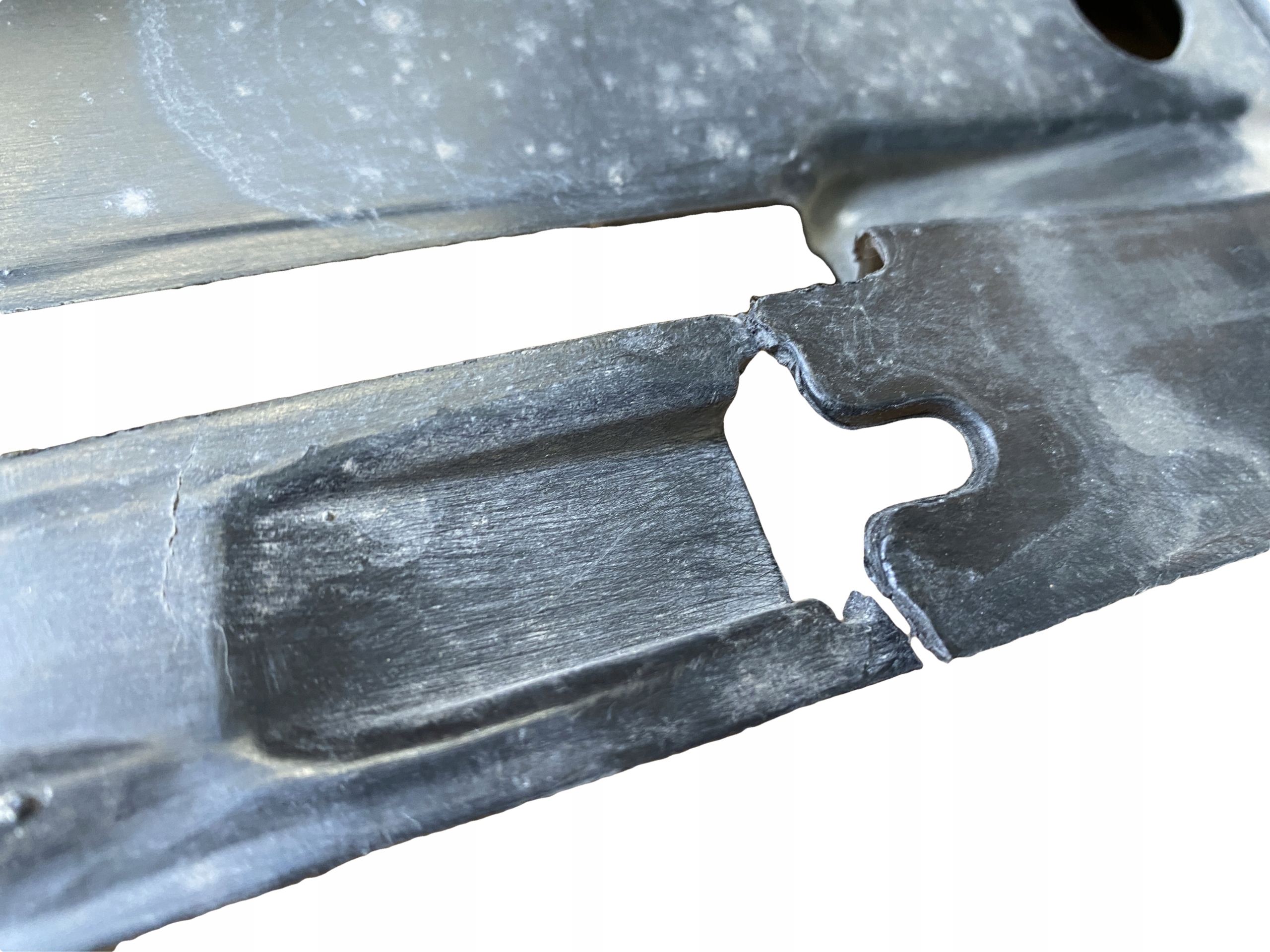 AUDI A4 8W B9 abdeckung Blende Abdeckung Unterfahrschutz links heck 8W0825215E