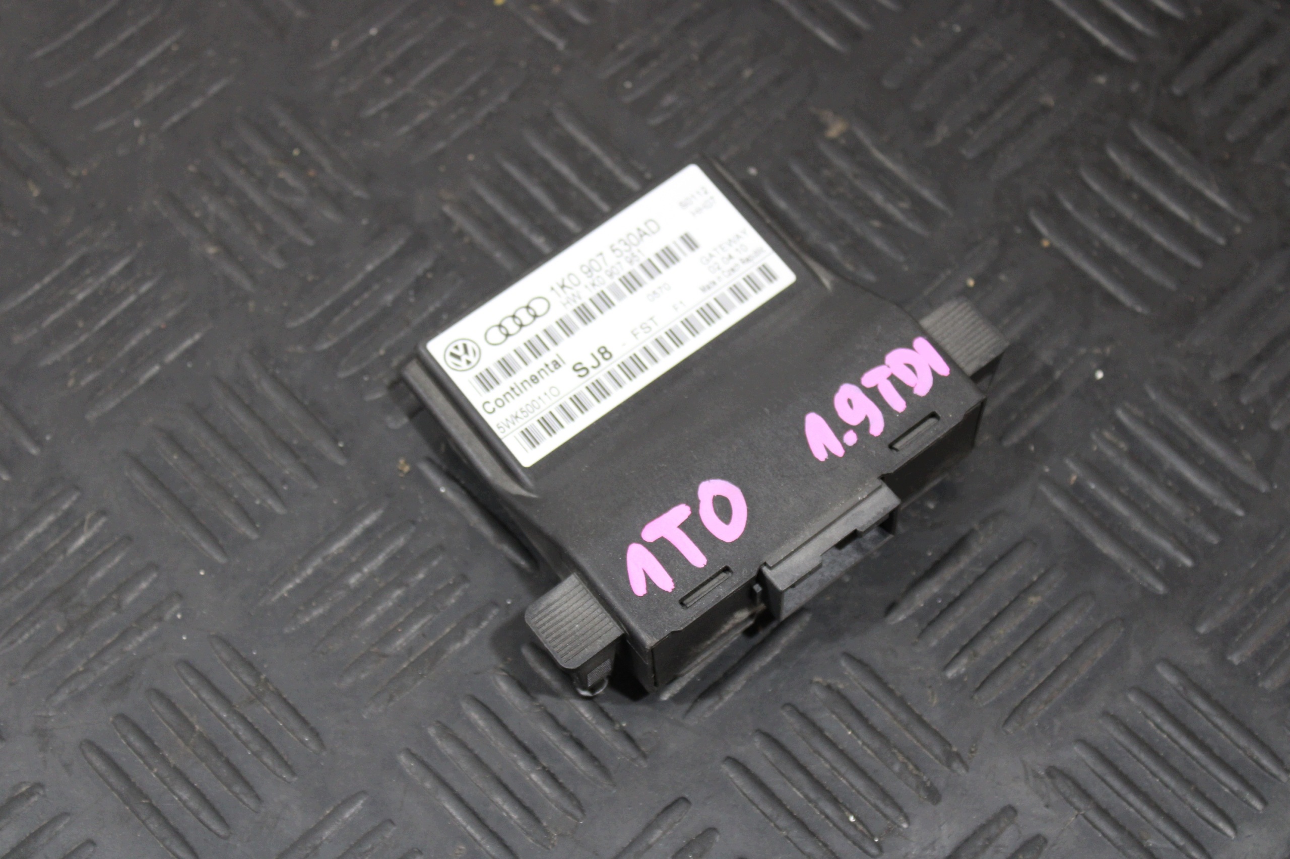 module control unit GATEWAY 1K0907530AD VW TOURAN 1T0 1T LIFT 1,9 TDI