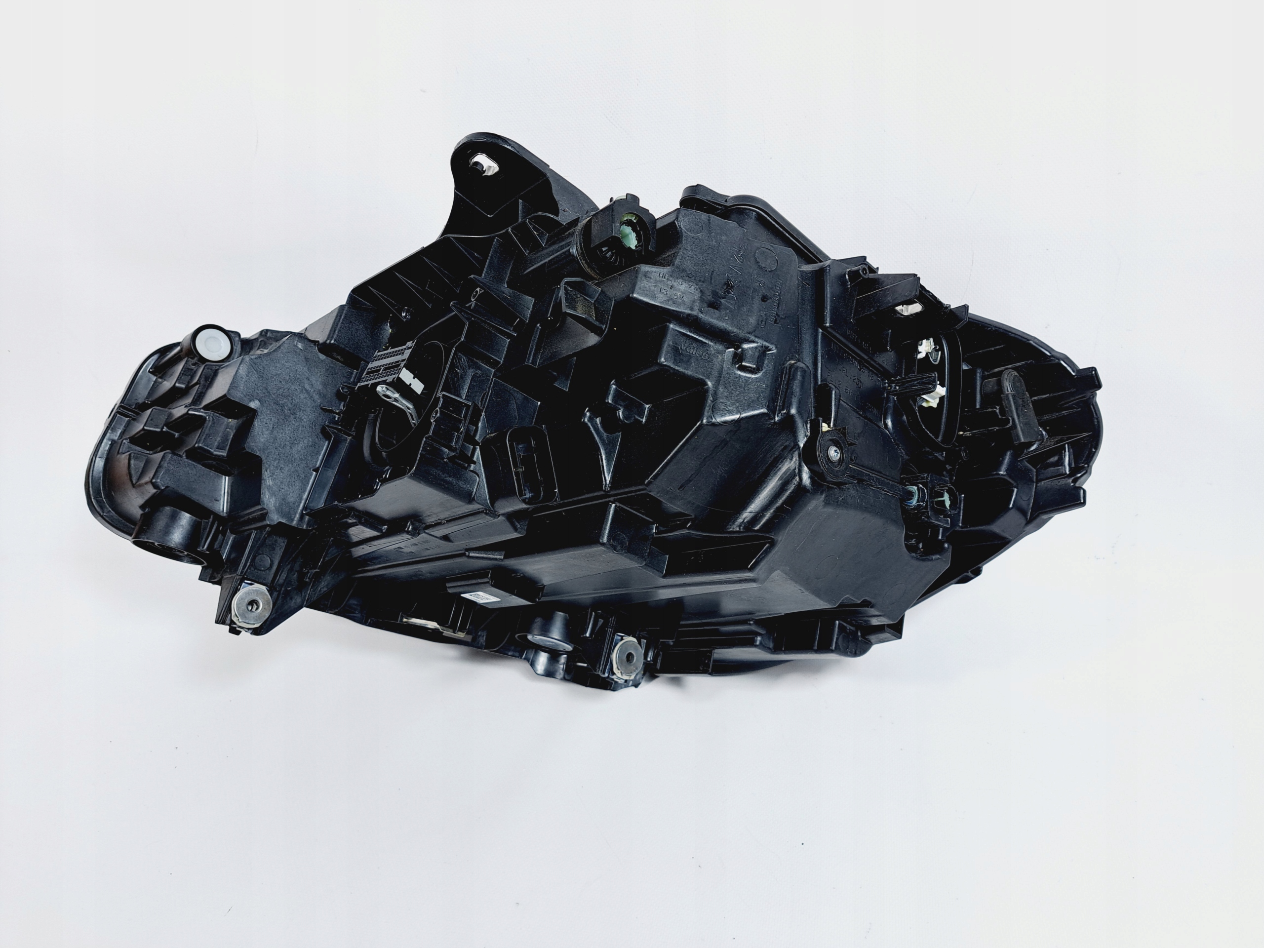 BMW 2 F44 Lampa Prawa LED 63119449600 Typ samochodu Samochody osobowe