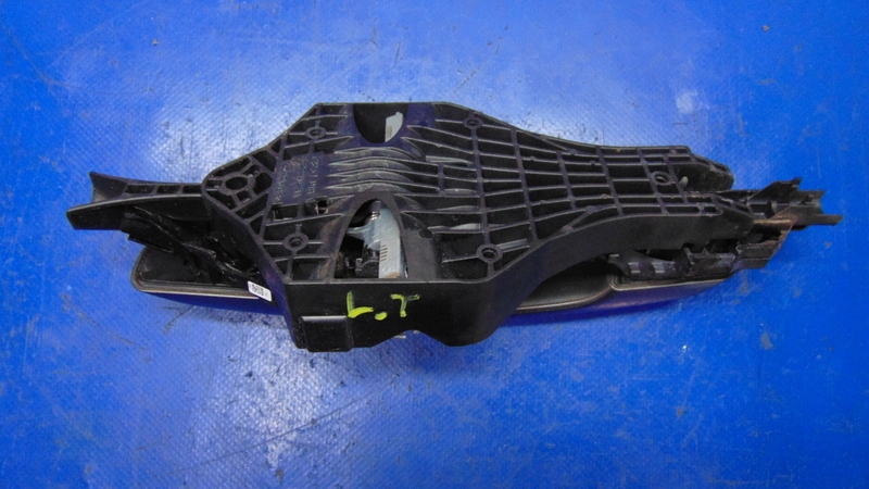 handle exterior left rear part LAND ROVER DISCOVERY SPORT 14-24R
