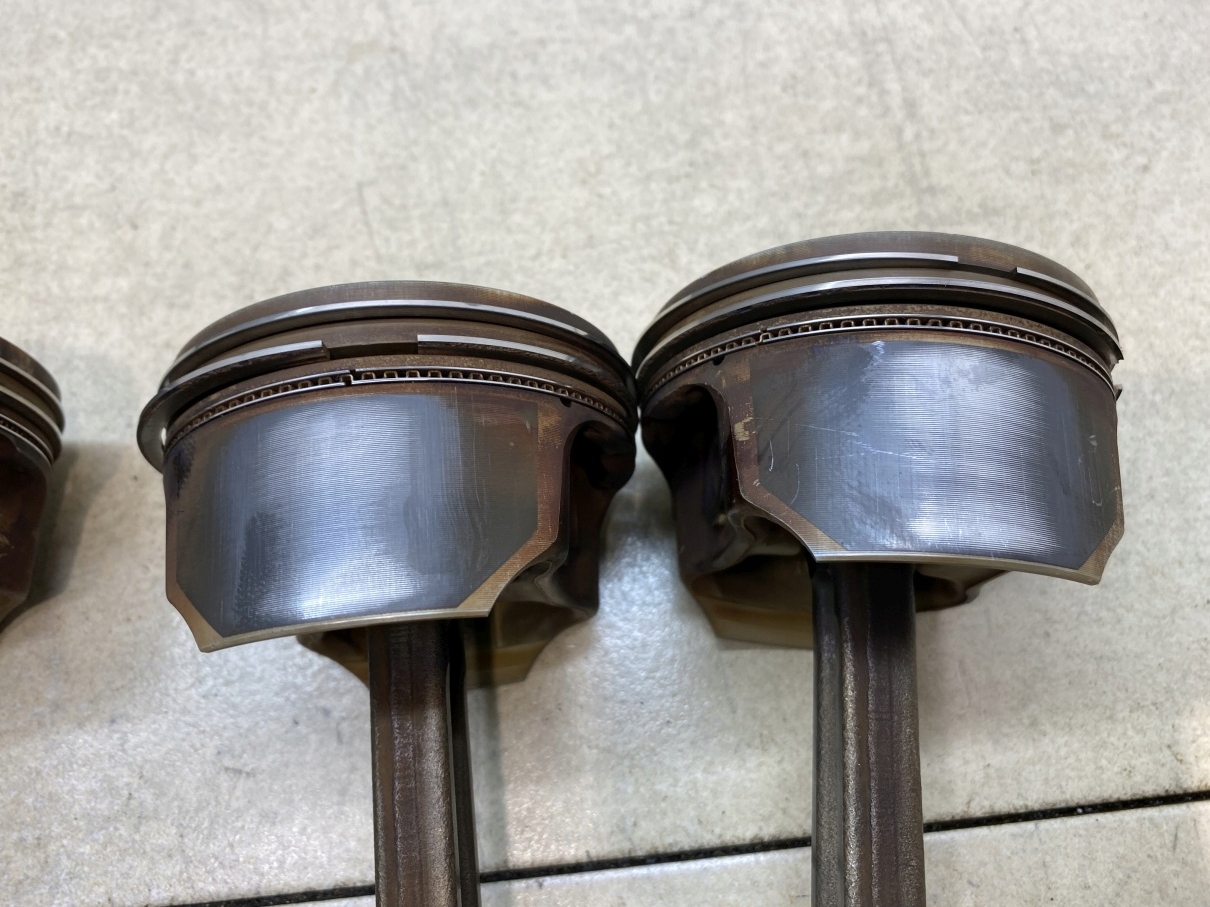 piston connecting rod FOCUS MK1 2.0 16V 84L58