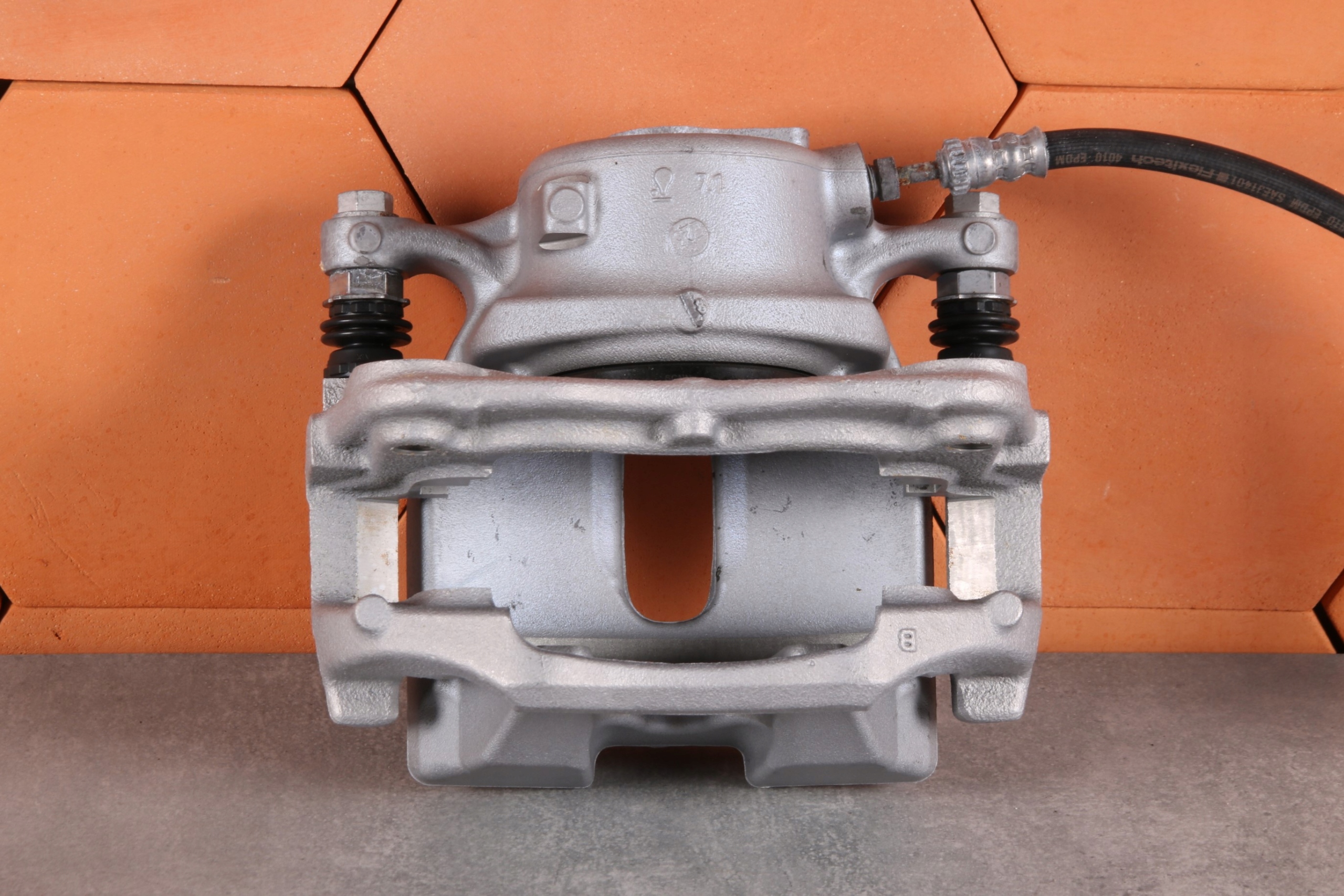 BMW G20 G21 G30 G31 caliper brake left front front 60/24/330 6872799