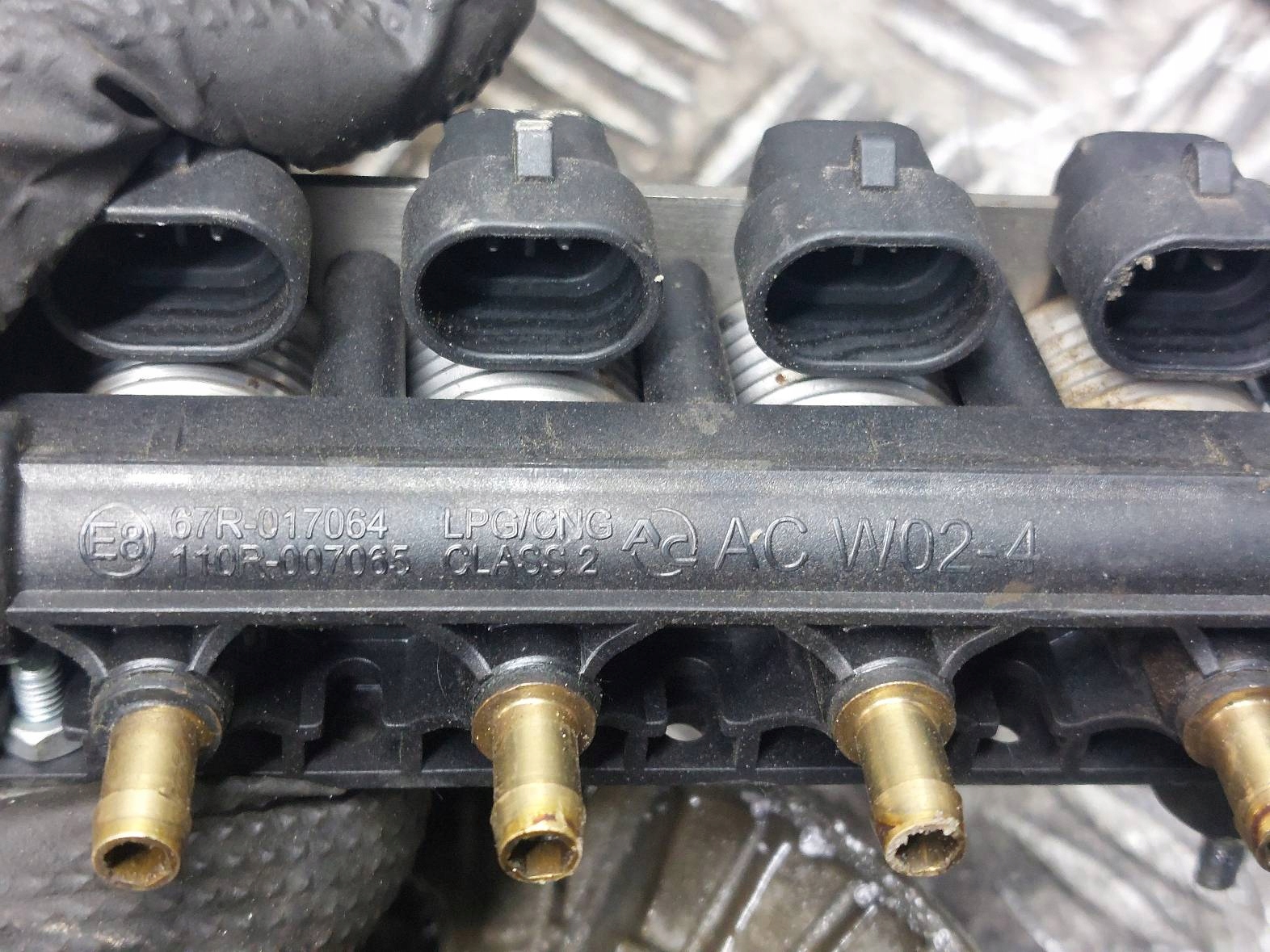 INSTALACJA GAZOWA LPG 4 CYL KME NEVO KME R2 STAG AC W02-4 KME PS-CCT-5 Typ silnika Benzyna