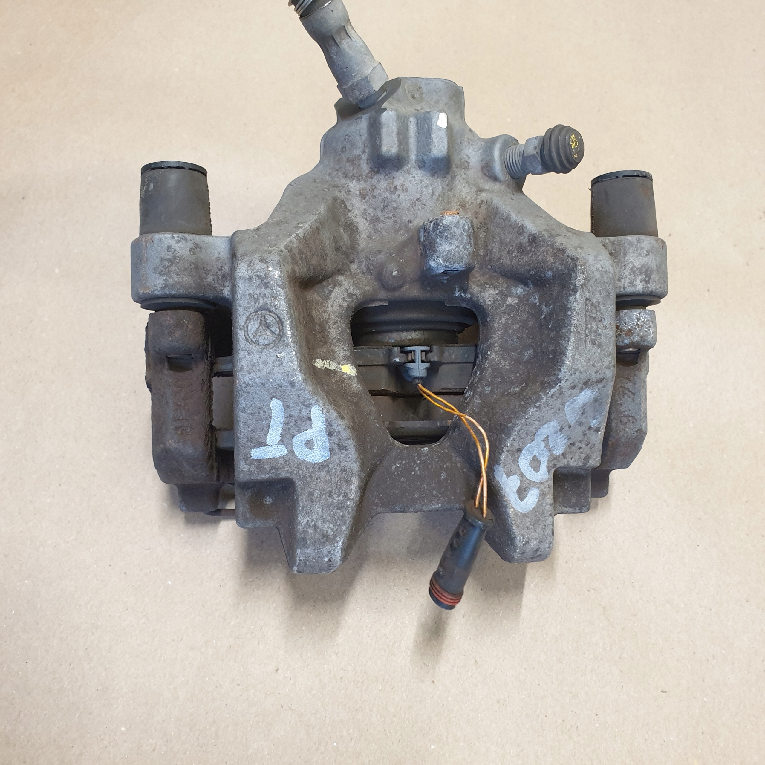 rear right caliper brake MERCEDES E COUPE W207 C W204 OE