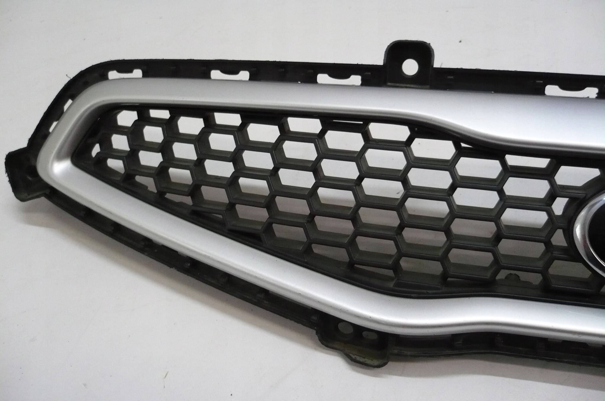 KIA PICANTO II 11-14 Grille Original