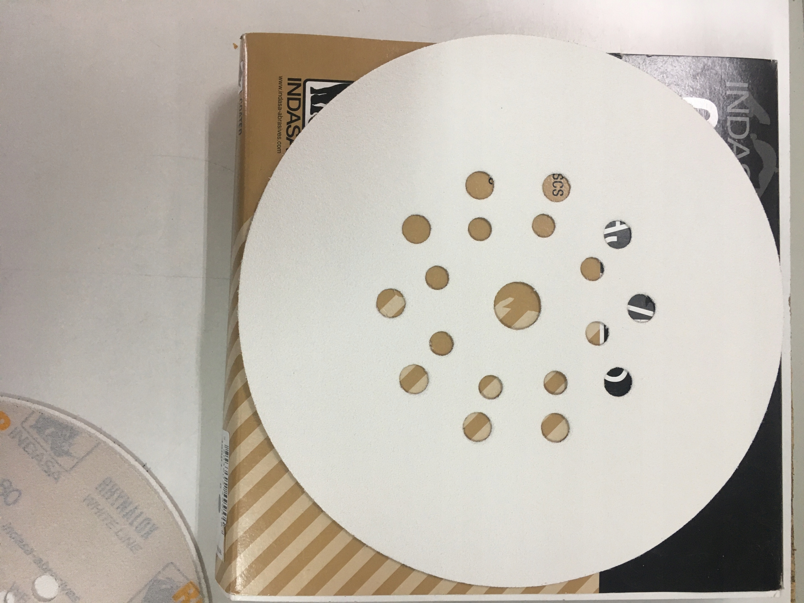 Бумага велкро диск для жирафа 225MM INDASA P150