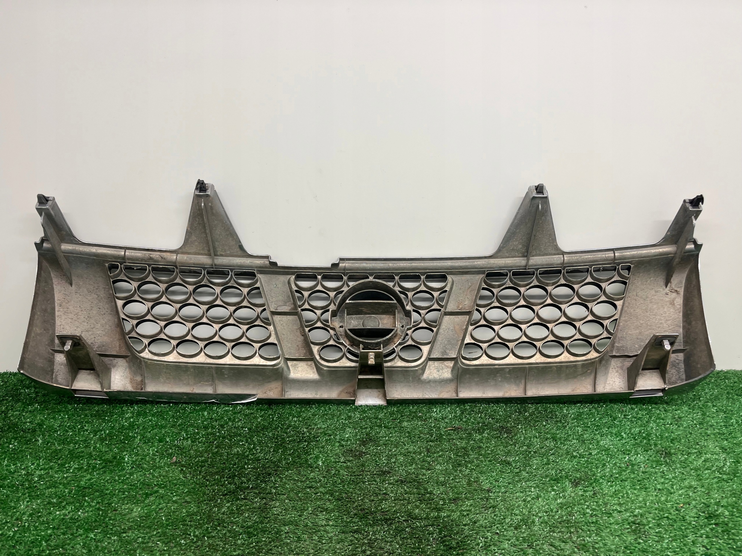 grill grill NISSAN NAVARA D22 62310VK000