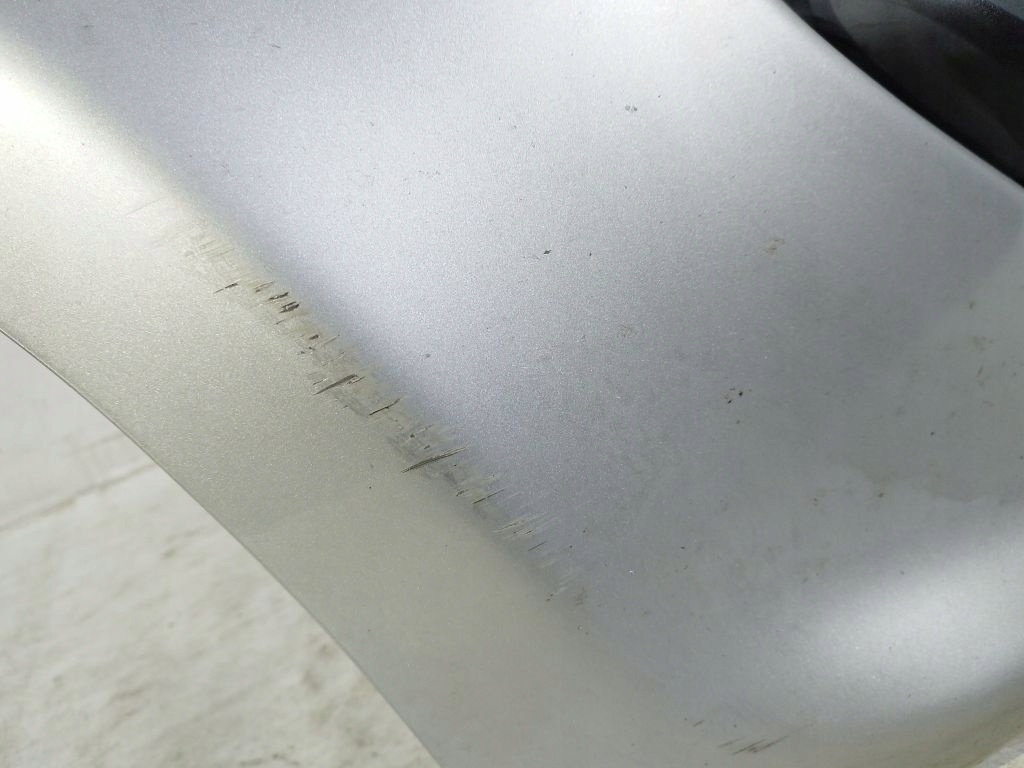 Peugeot 107 Stoßstange vorne vorne KTB