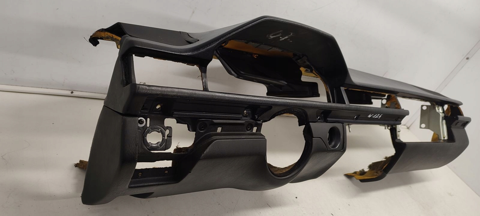 dashboard console Mercedes W124 2,2