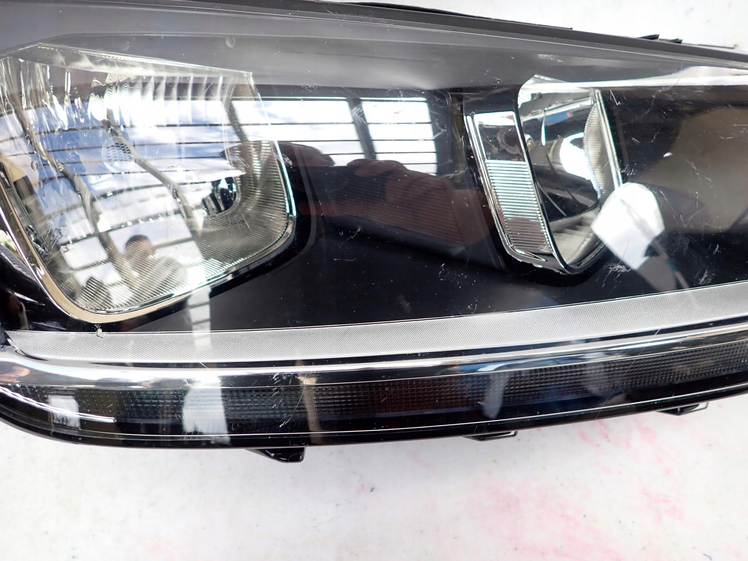 VW GOLF SPORTSVAN 14- light right front front