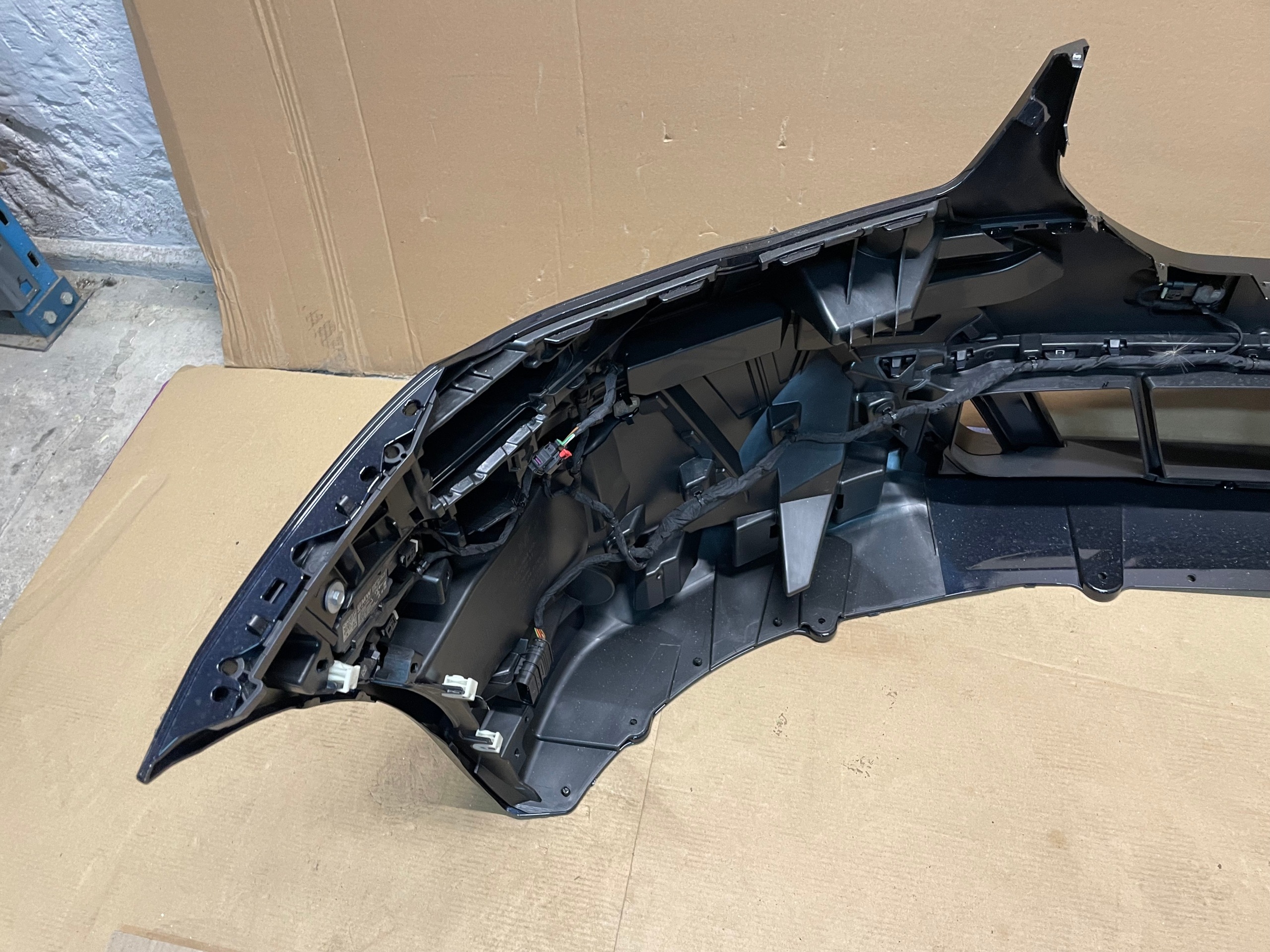 bumper front 6X PDC m-packet complete BMW 5 G60 G61 colour 416 EUROPA