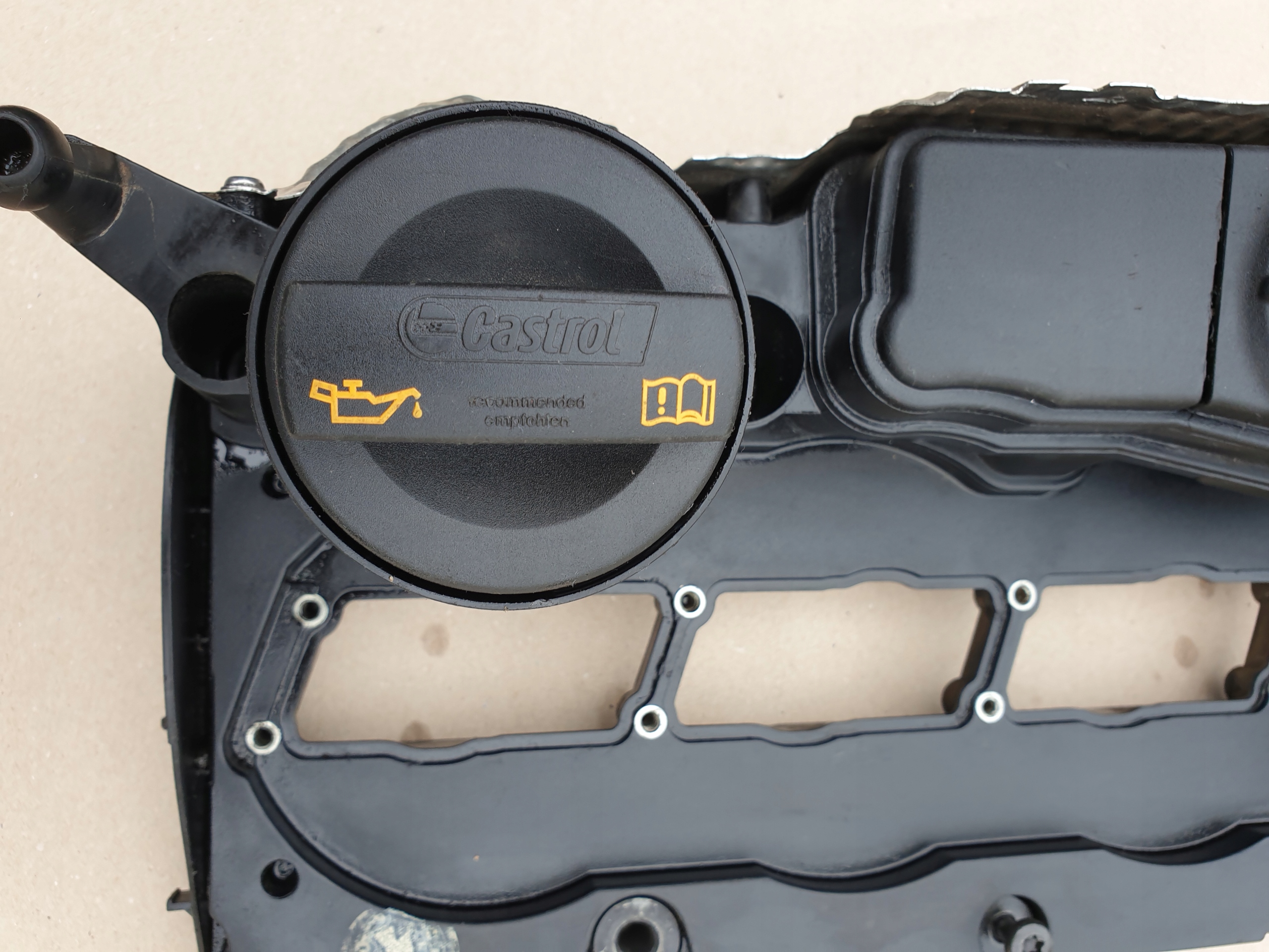Abdeckung der Ventile DES MOTORS ODMA DECKEL AUDI VW 1.6 2.0 TDI OE
