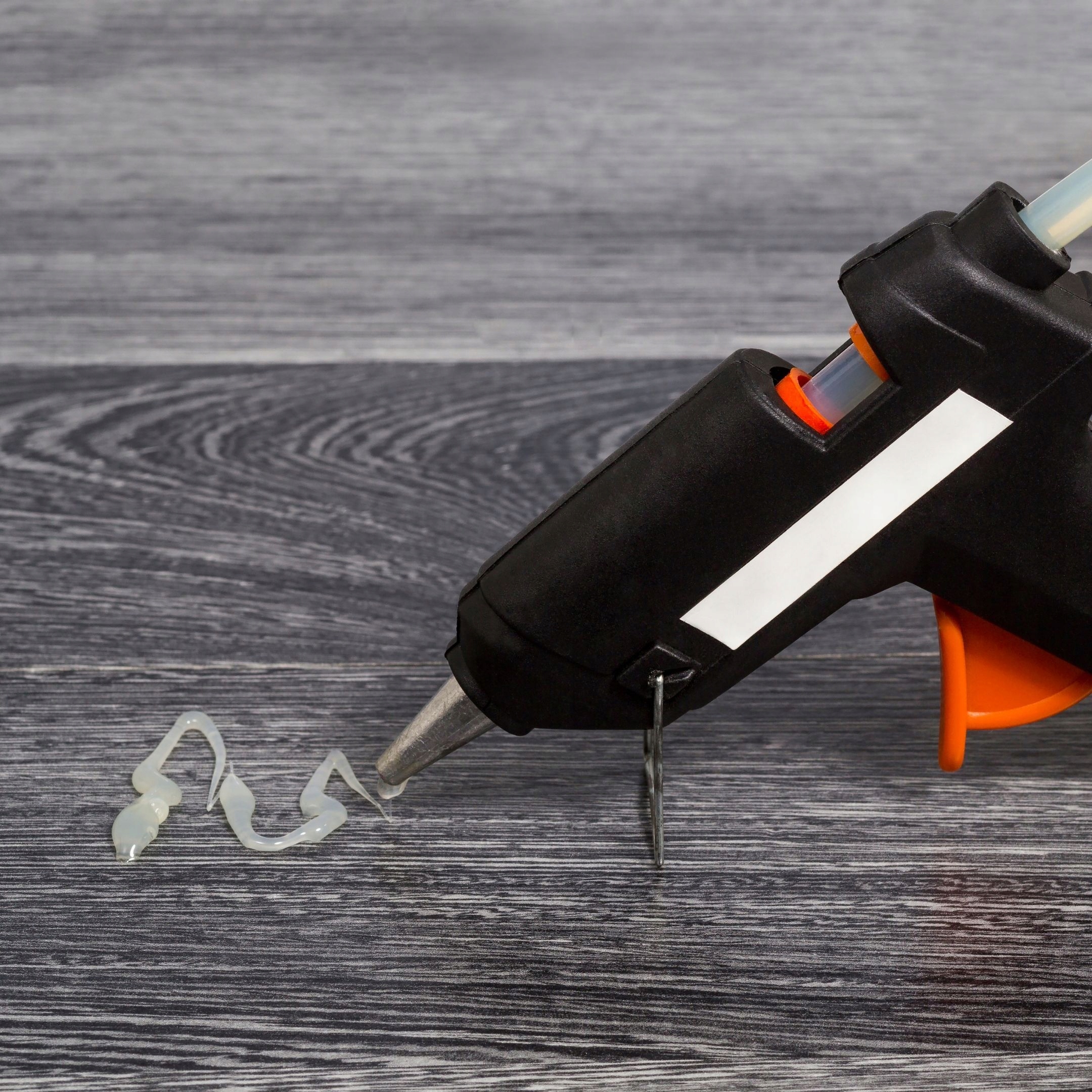 10X KLEJ DO PISTOLETU NA GORĄCO WKŁADY 100 x 7 MM Kod producenta 9360074