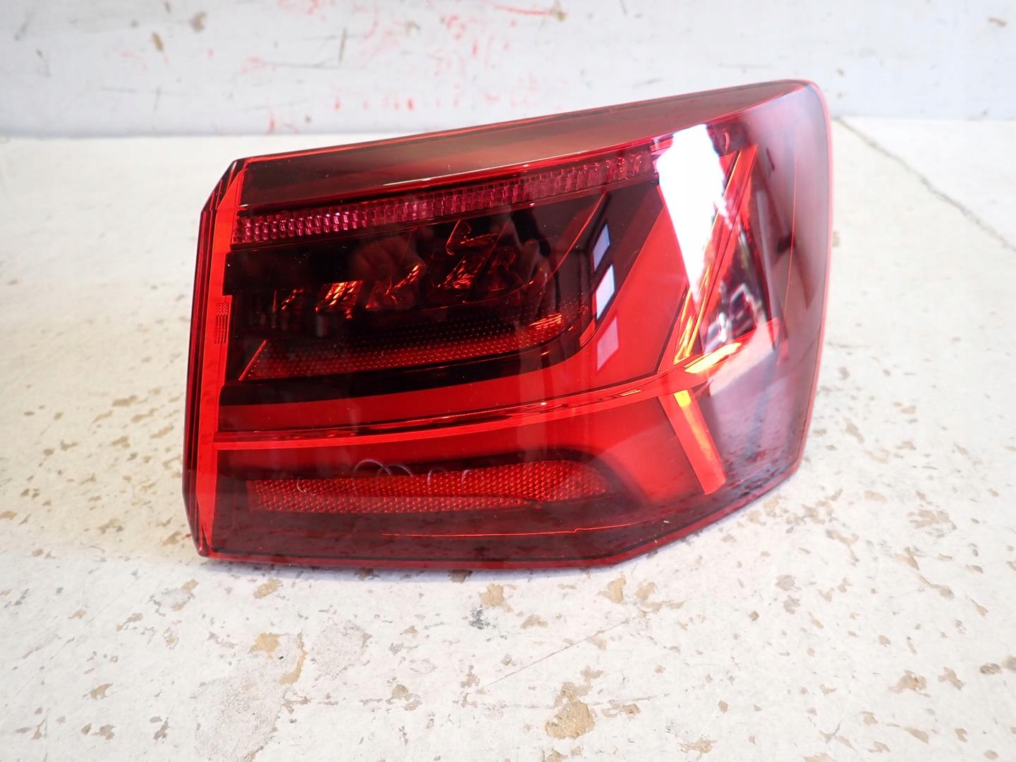 light rear part rear right AUDI A6 C7 LIFT 2015- KOMBI 4G