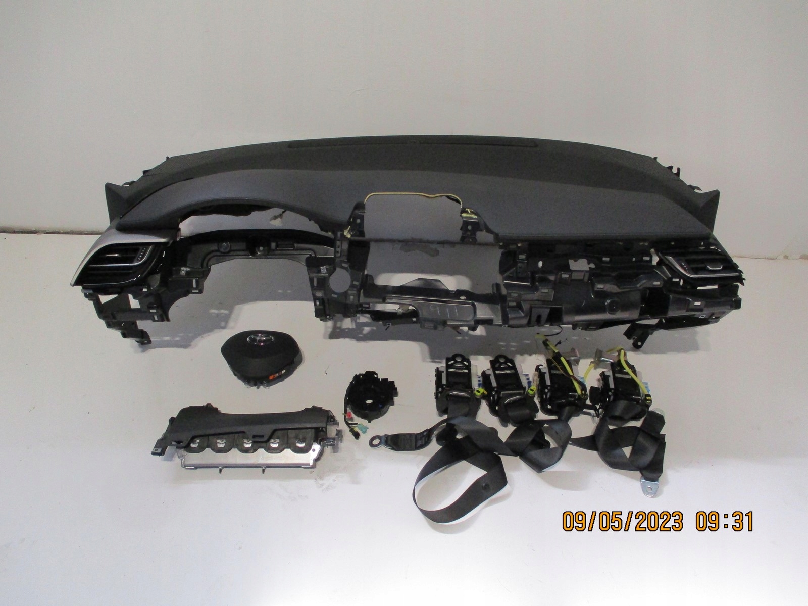 dashboard console pulpit TOYOTA CHR C-HR black
