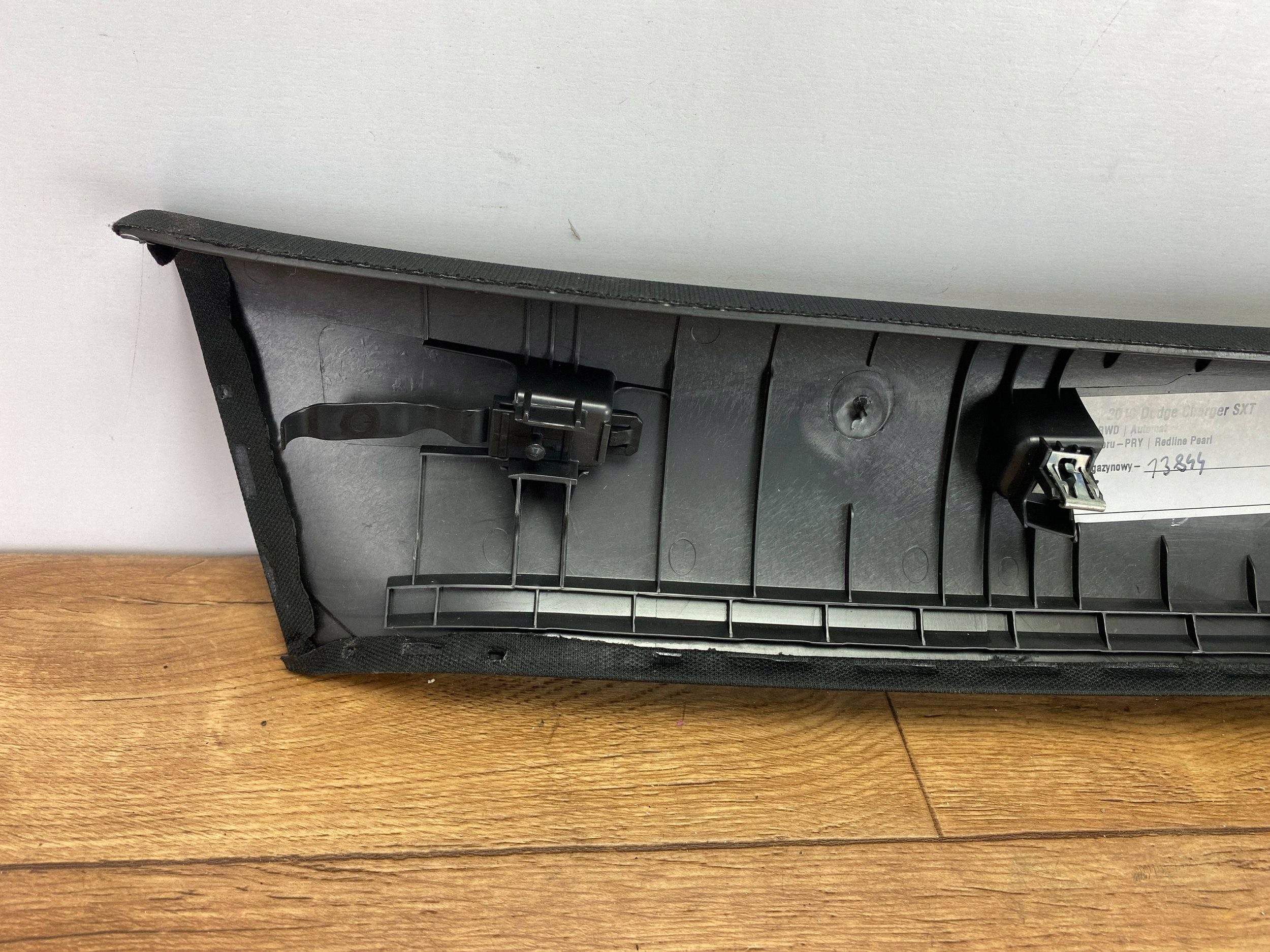 Blende Abdeckung slupka A Dodge Charger 2015+
