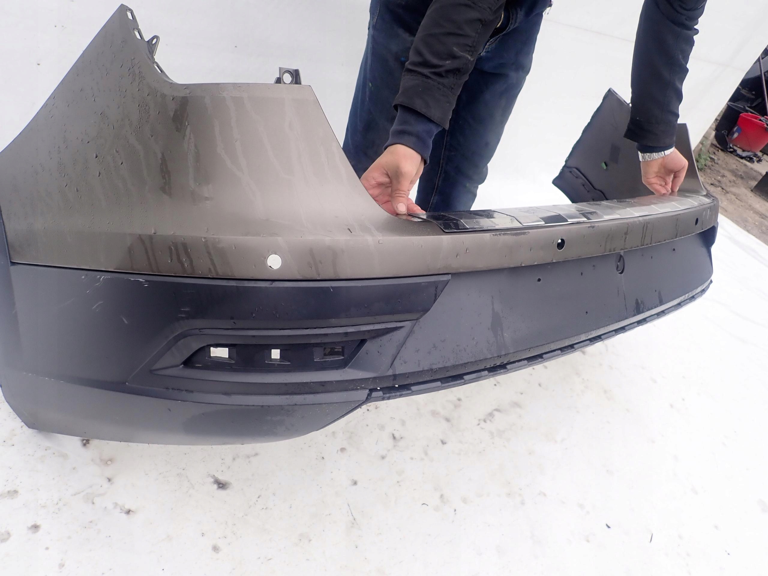 SEAT LEON III CROSS SPORT 15-> bumper rear part PDC