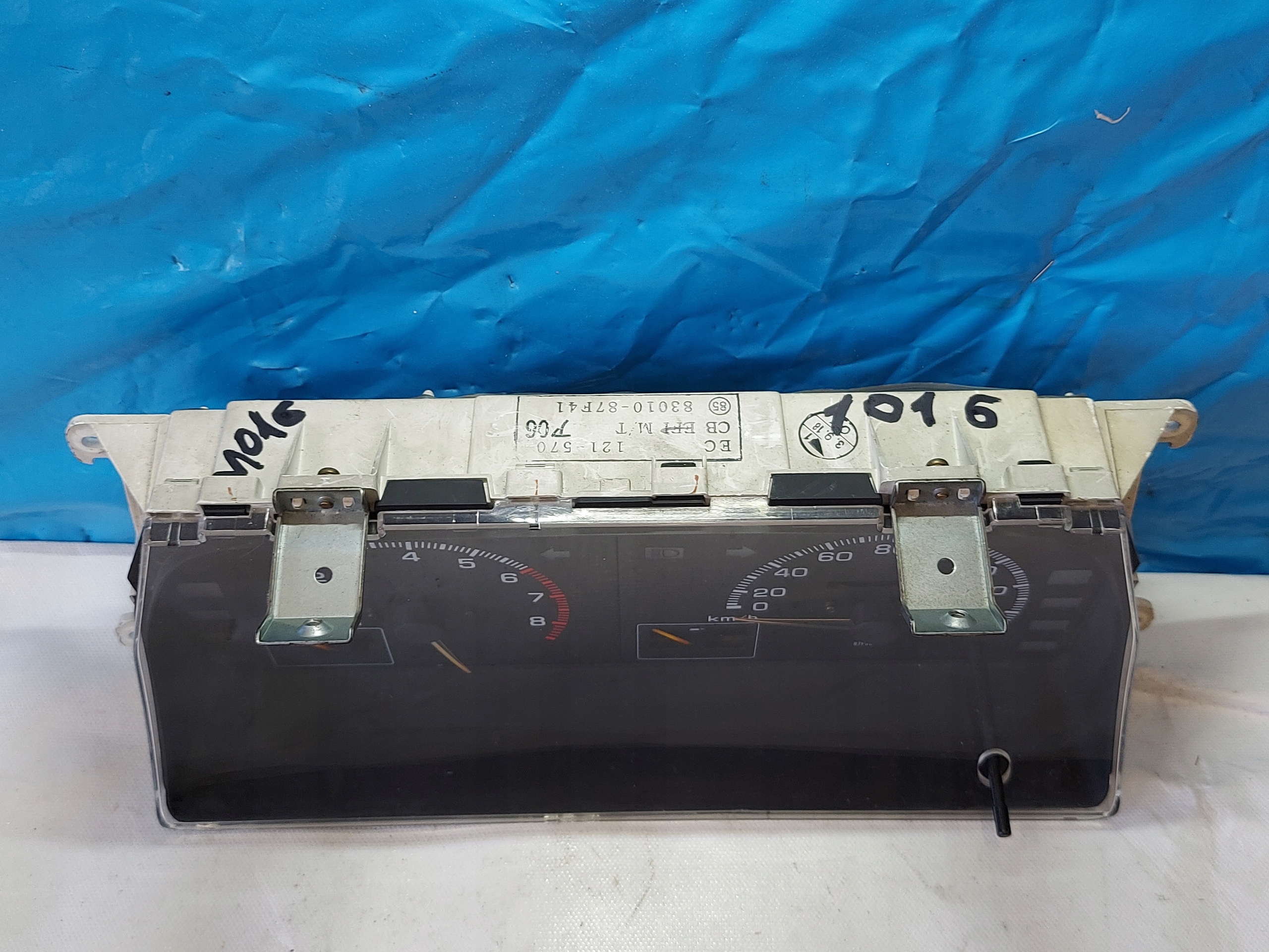 dials clock DAIHATSU CHARADE III 83010-87F41