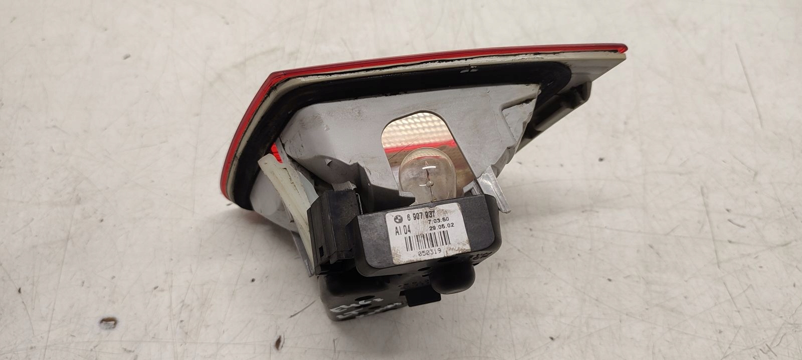 light rear part rear left to the bonnet BMW E46 2,2 LIFT