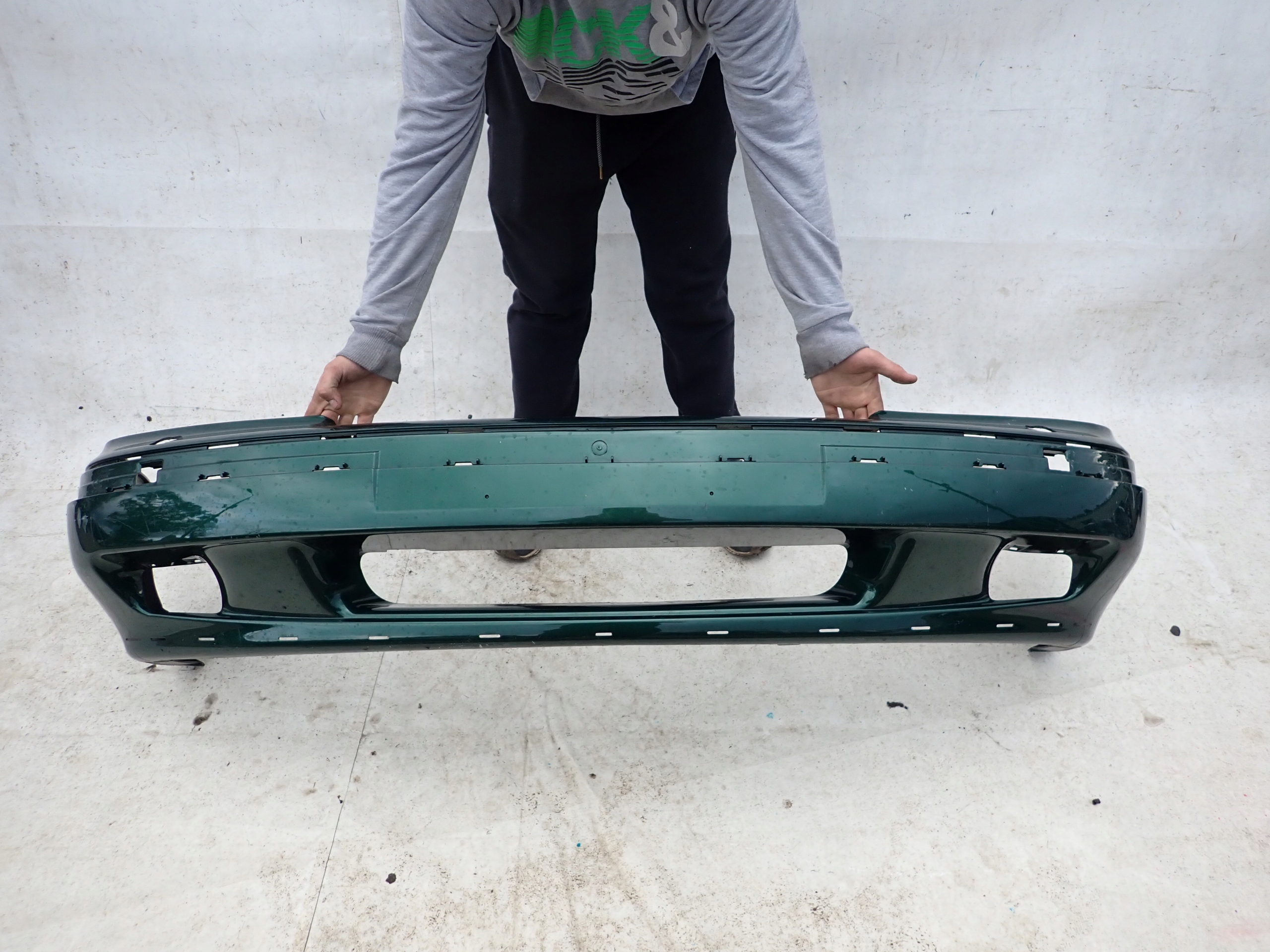VOLVO V40 and 96-00 bumper front front SPR