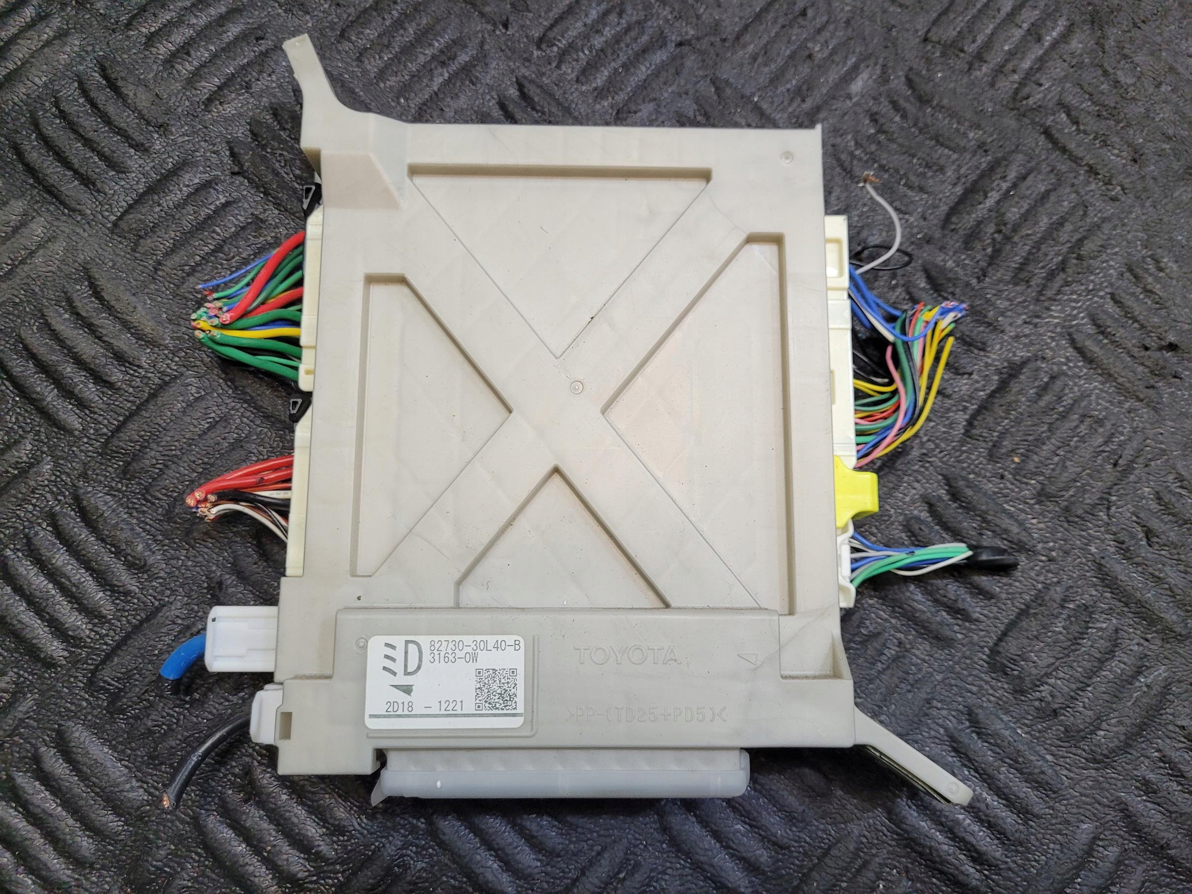 module control unit 82730-30L40-B LEXUS GS 4 IV GS250 2.5 12