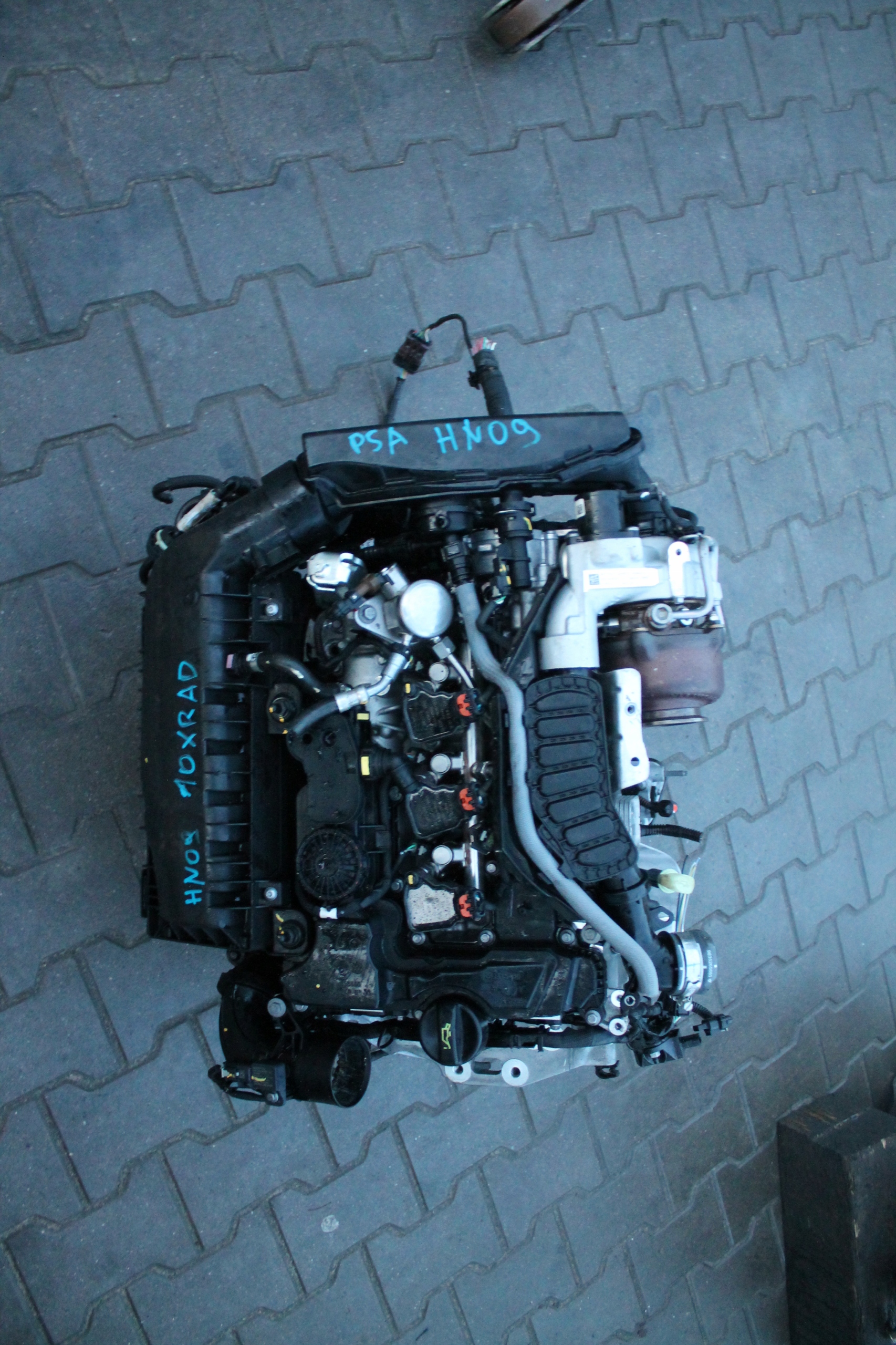 engine complete PEUGEOT 1,2 10XRAD PSA HN09 10TYSKM