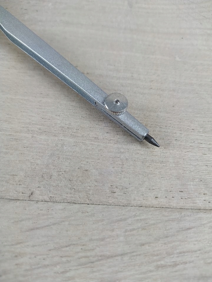 Herlitz 8710006 Cyrkiel + rysiki OUTLET Elementy zestawu cyrkiel