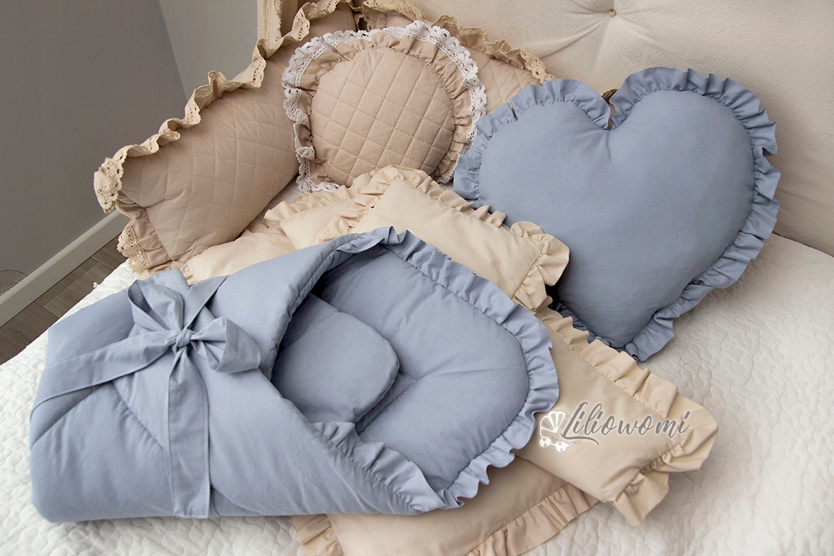 Poduszka Dekoracyjna z FALBANKAMI SERCE Rodzaj dekoracyjna