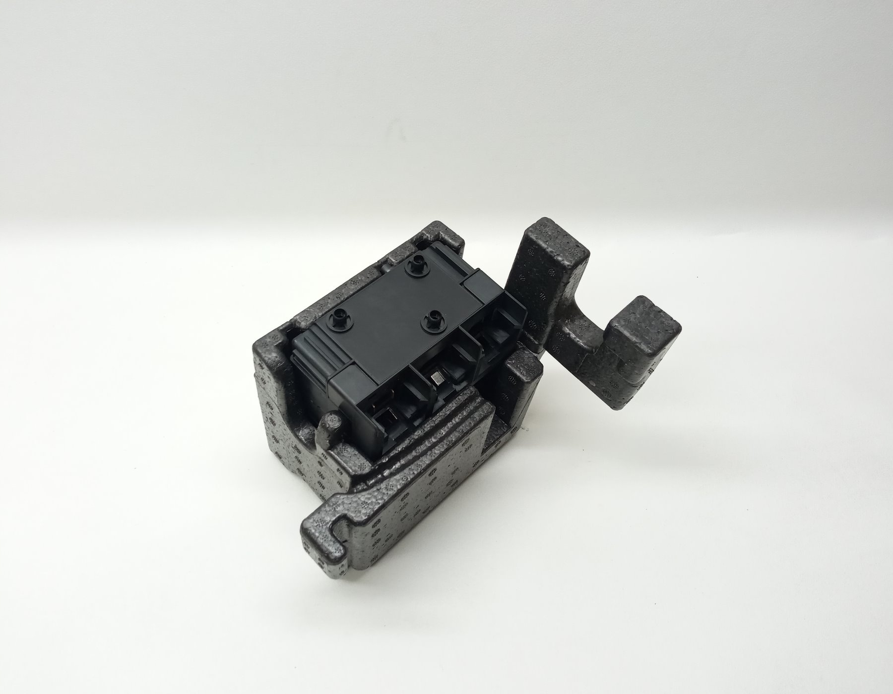 Розподільник струму BMW 7 серії G11 750 4.4 9201980