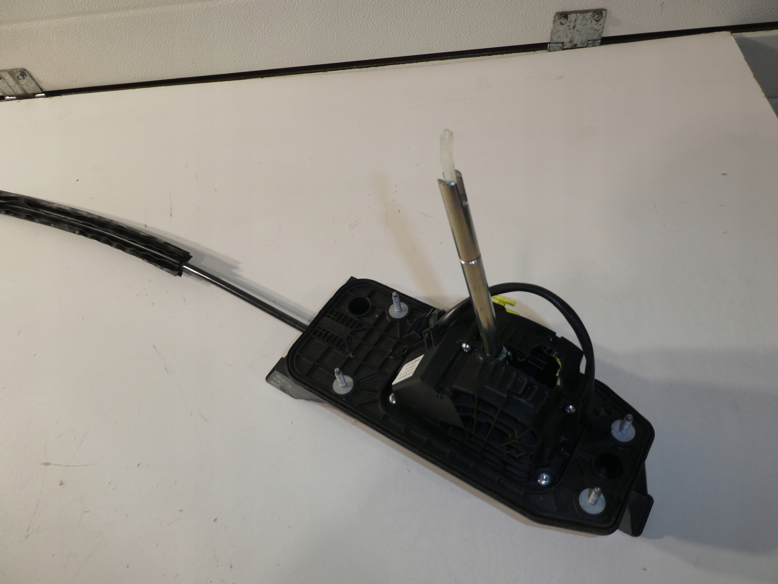 páčka změny převodů VW CADDY 2K5 1T1713025AS
