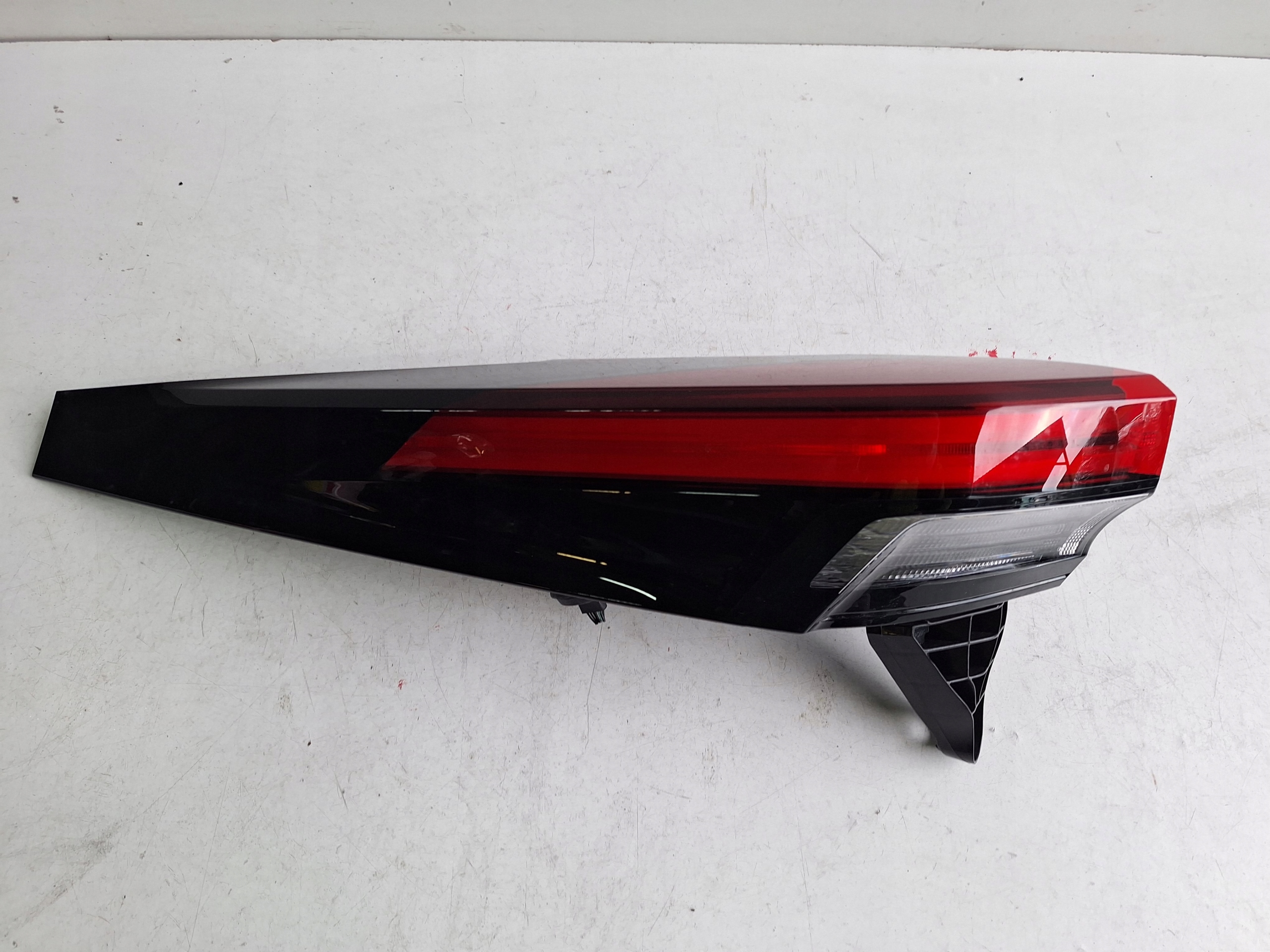 TOYOTA CH-R II 23-> light rear part left LED EU