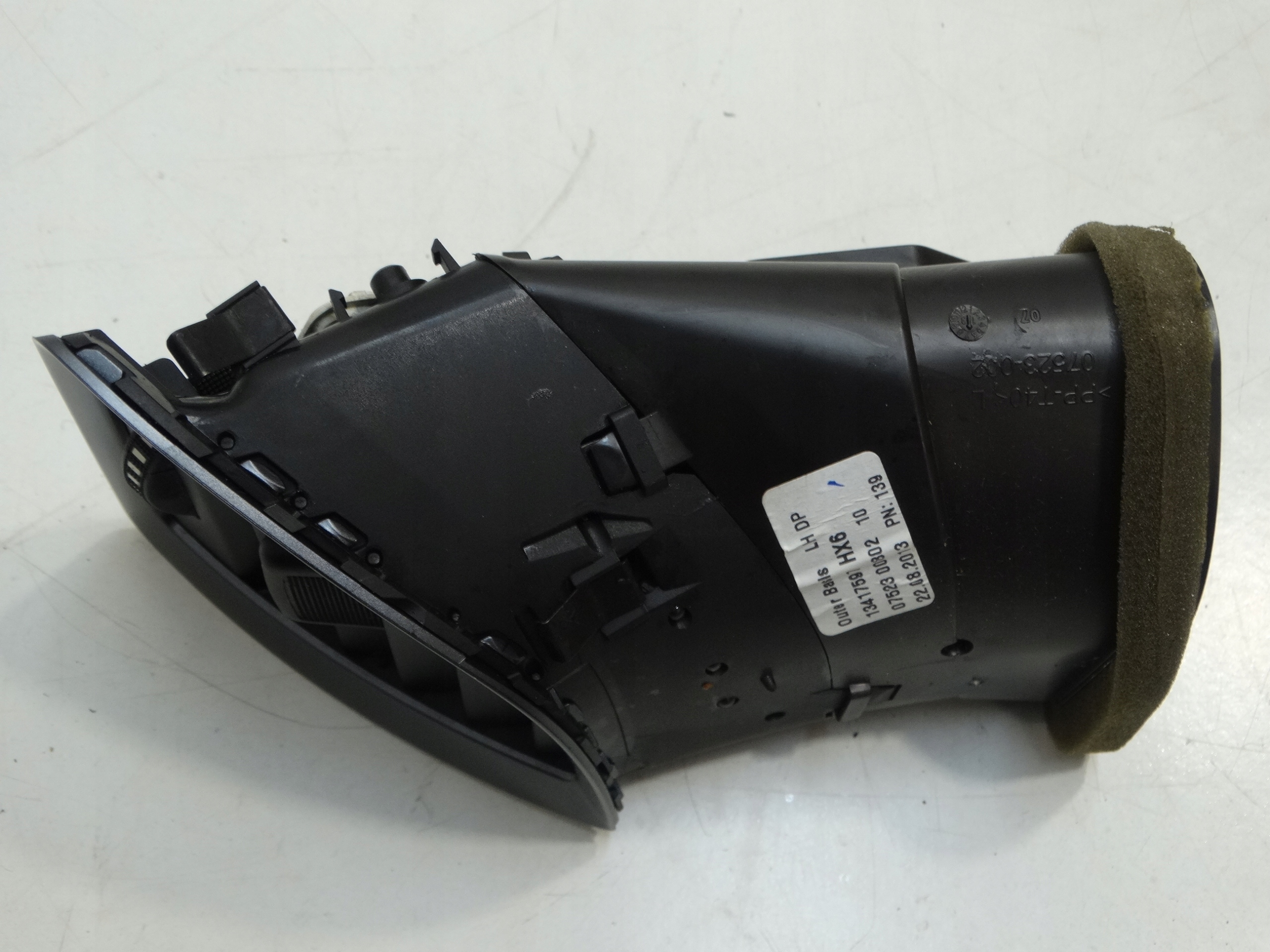 grid air conditioning devices consoles left front OPEL ASTRA J 12R. 13417597