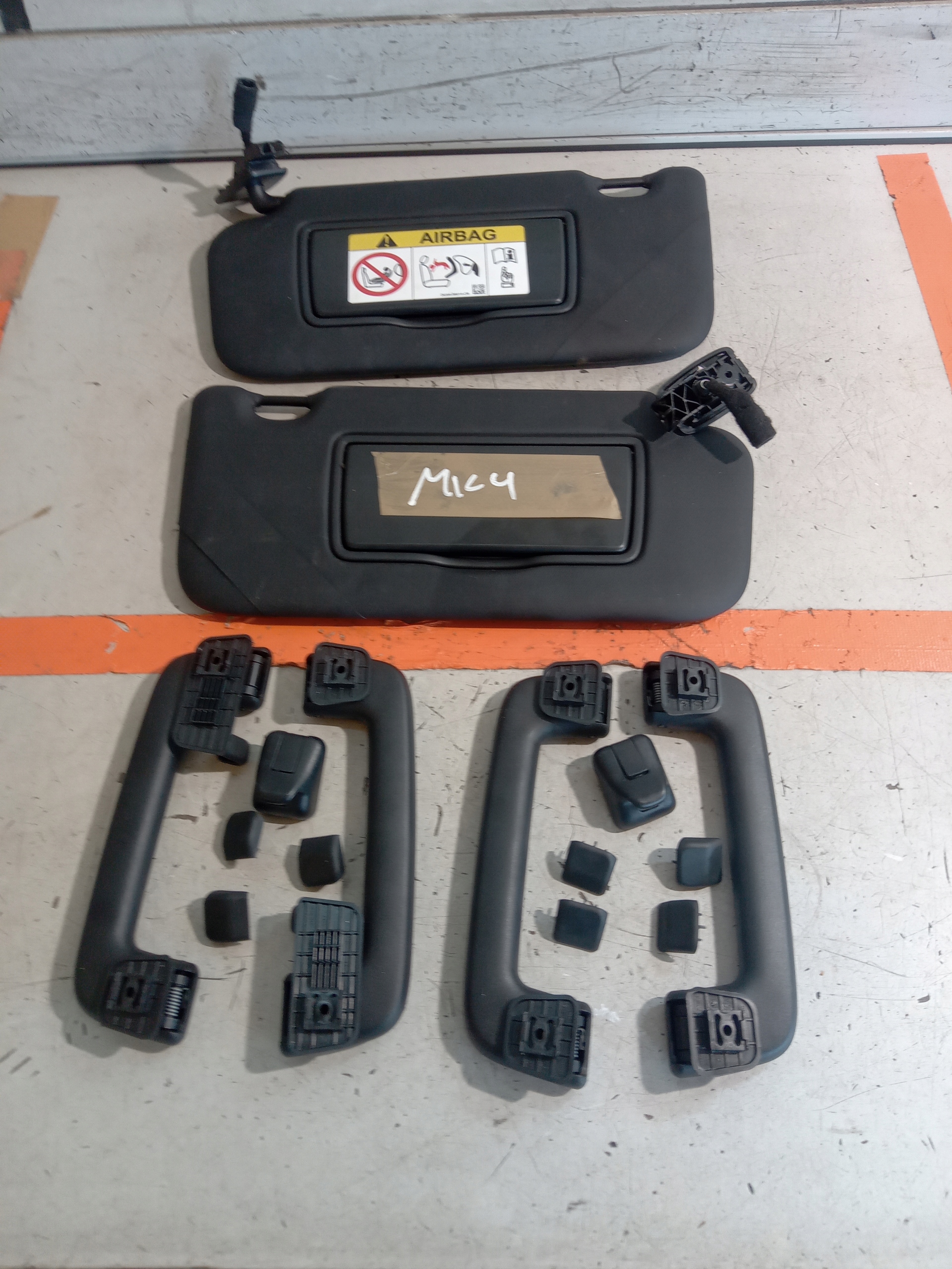 FORD FOCUS MK4 SŁONECZNIKI OSŁONY RĄCZKI