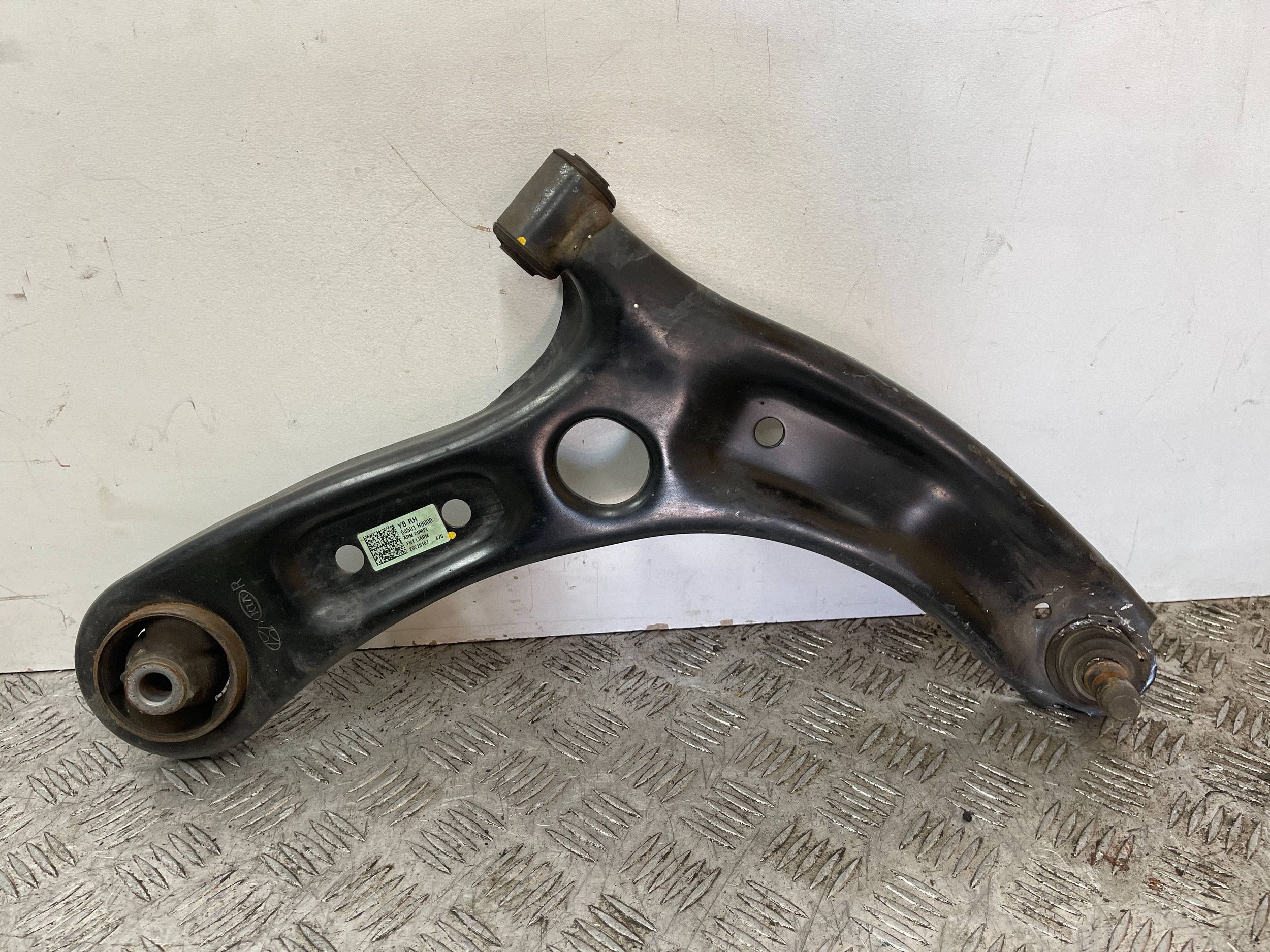 arm front front right right KIA RIO IV 4 17