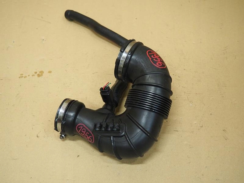 RURA WĄŻ POWIETRZA W204 W212 ML W166 A6510904537