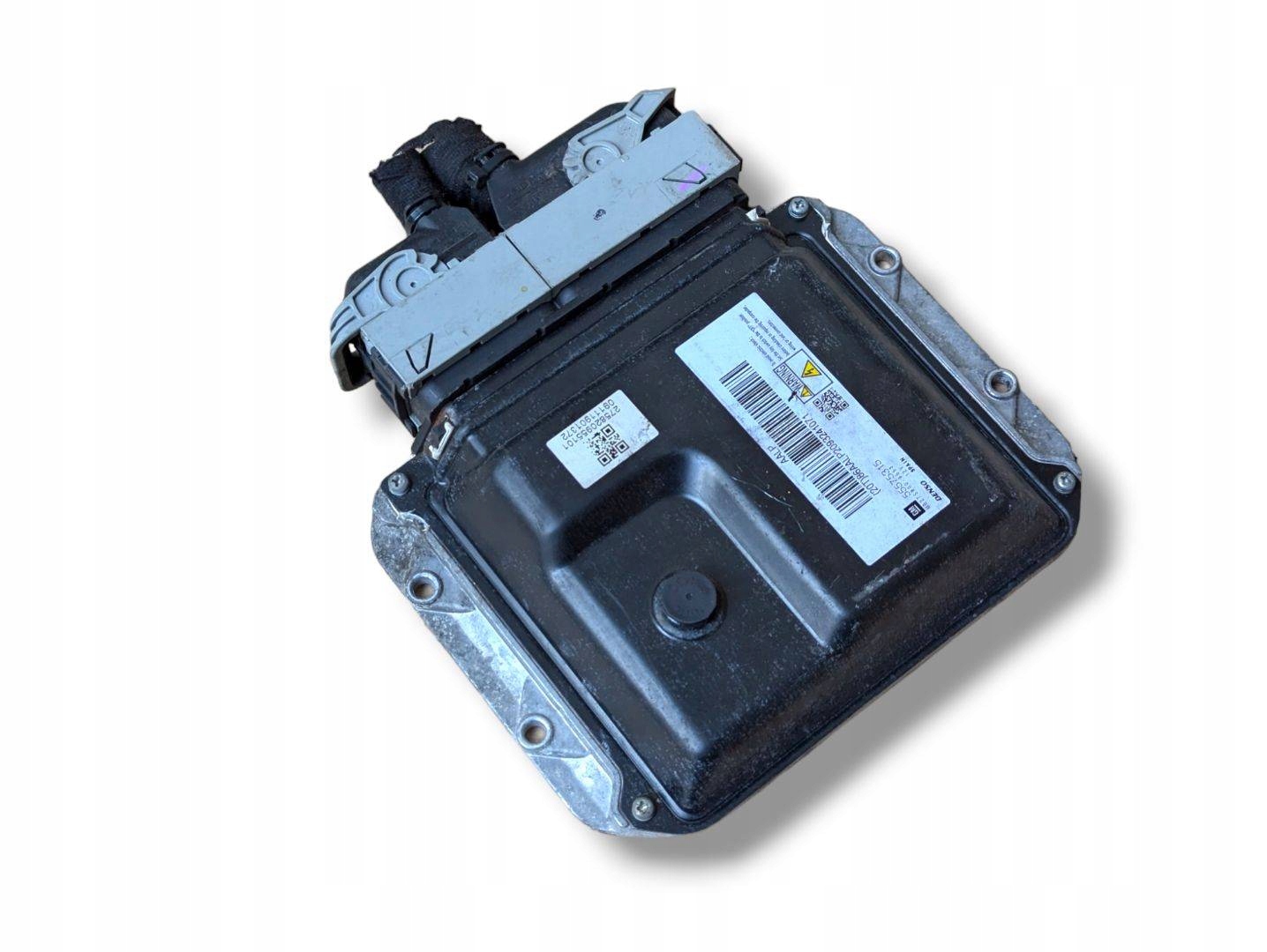control unit of the engine Opel Astra J 2009 55575315