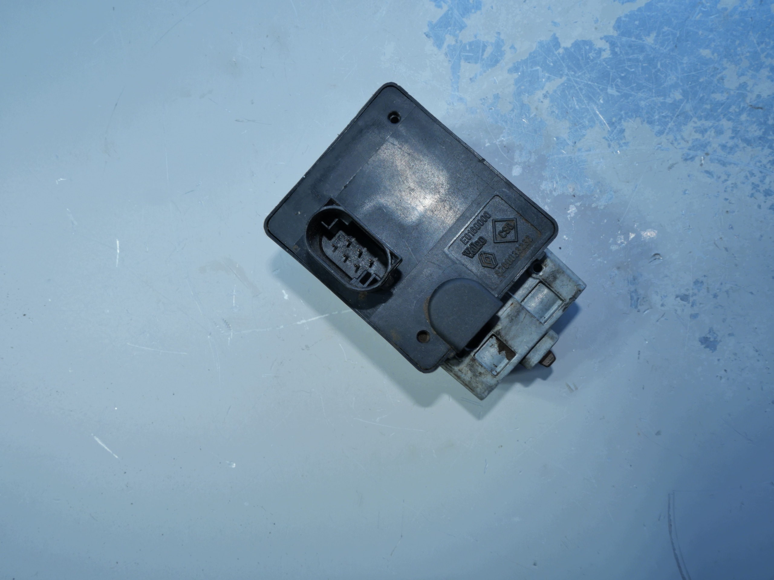 Serrure Volant RENAULT 8200033233