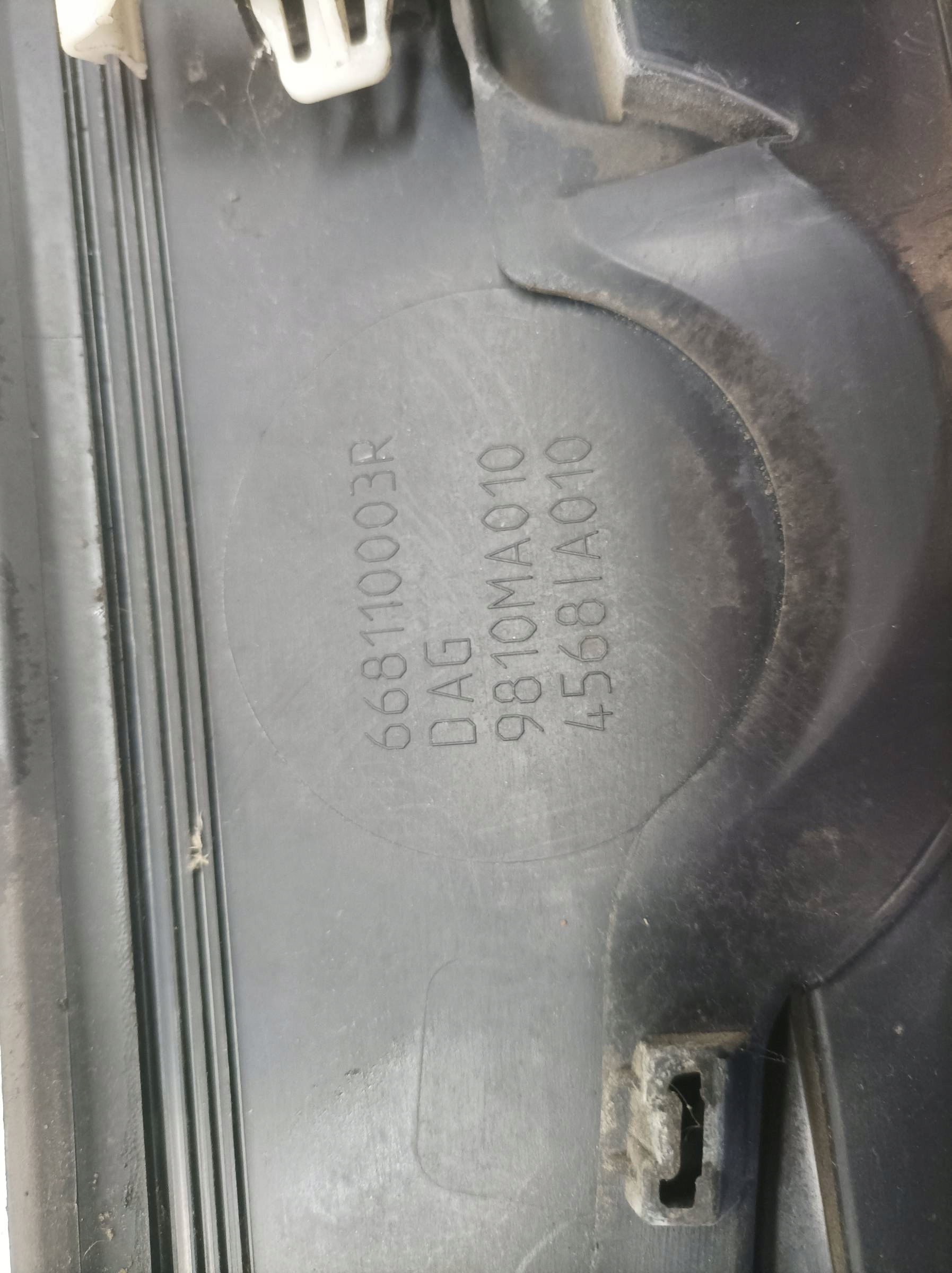 torpedo plastic EU 668110003R Renault Megane III (2008-2016)