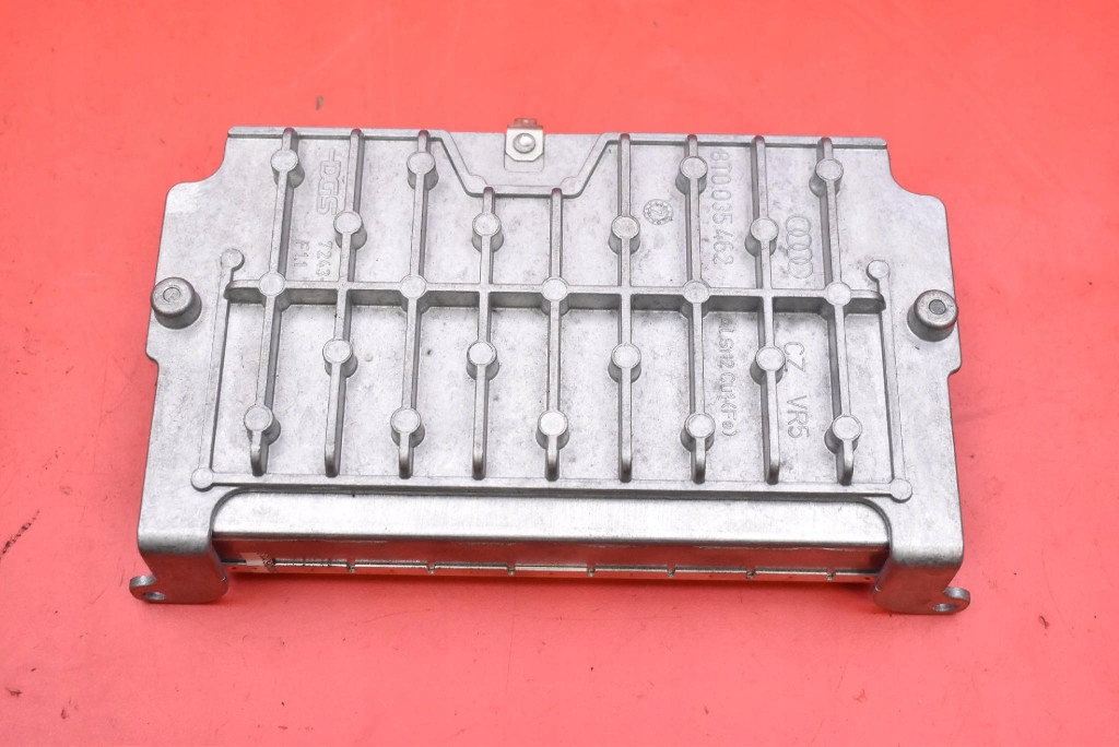 amplifier RADIA 8T0035462 AUDI A4 B8 07-11