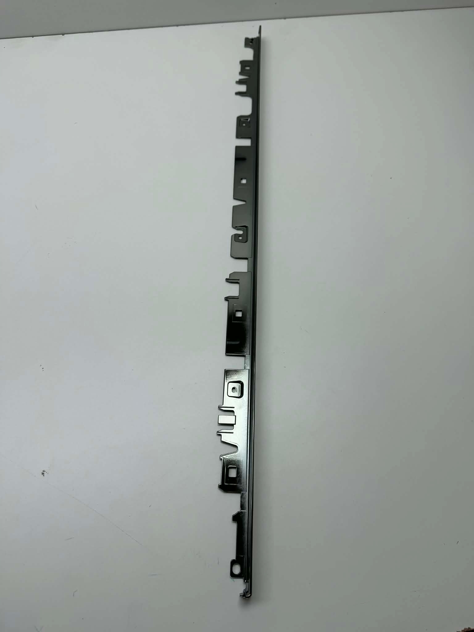 Samsung BN95-01556A Boční krytka rámečku (levá) pro Tv