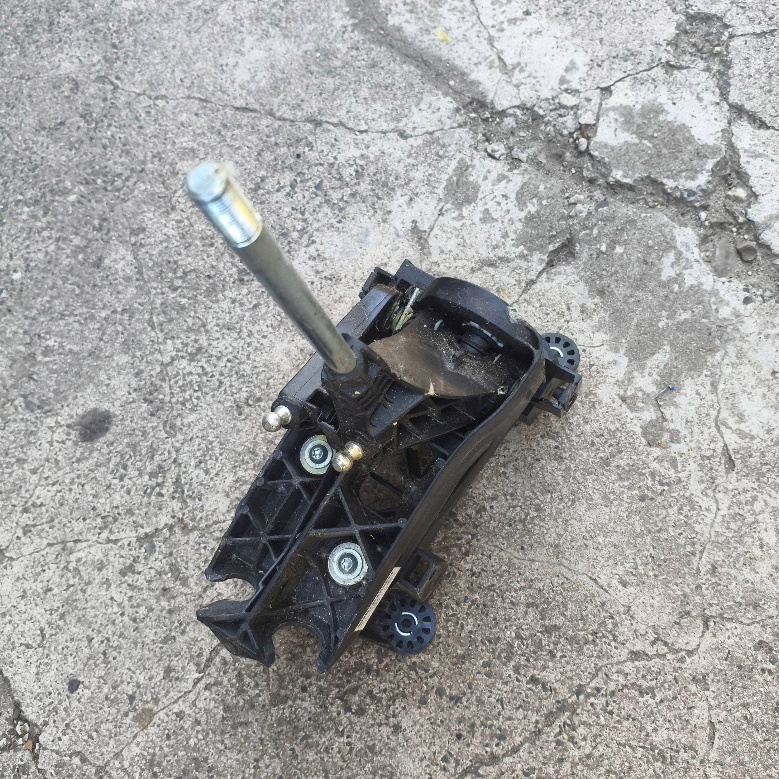 Schalthebel Schalt getriebe Ford Fiesta 2014