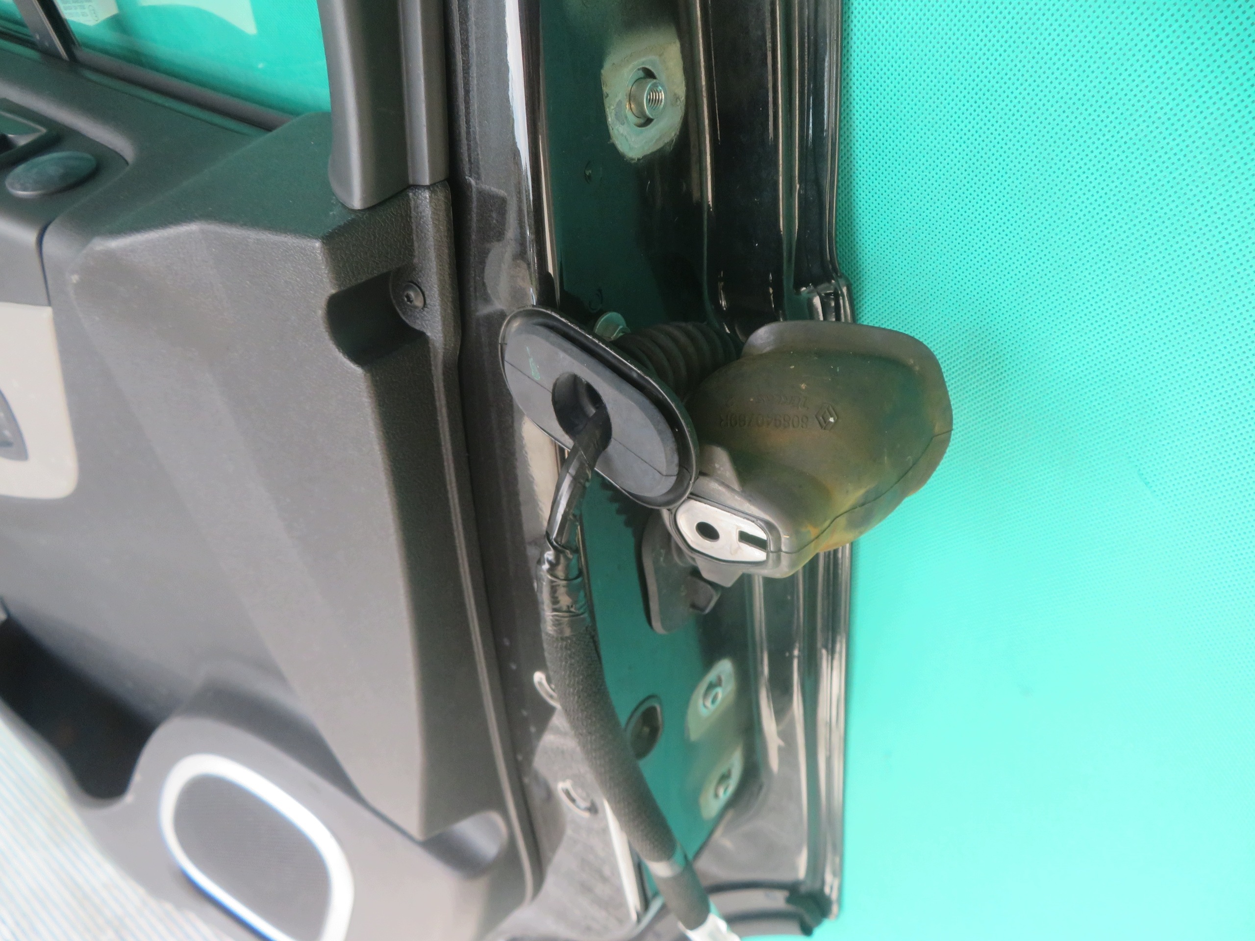 door left front RENAULT TRAFIC OPEL VIVARO 20R