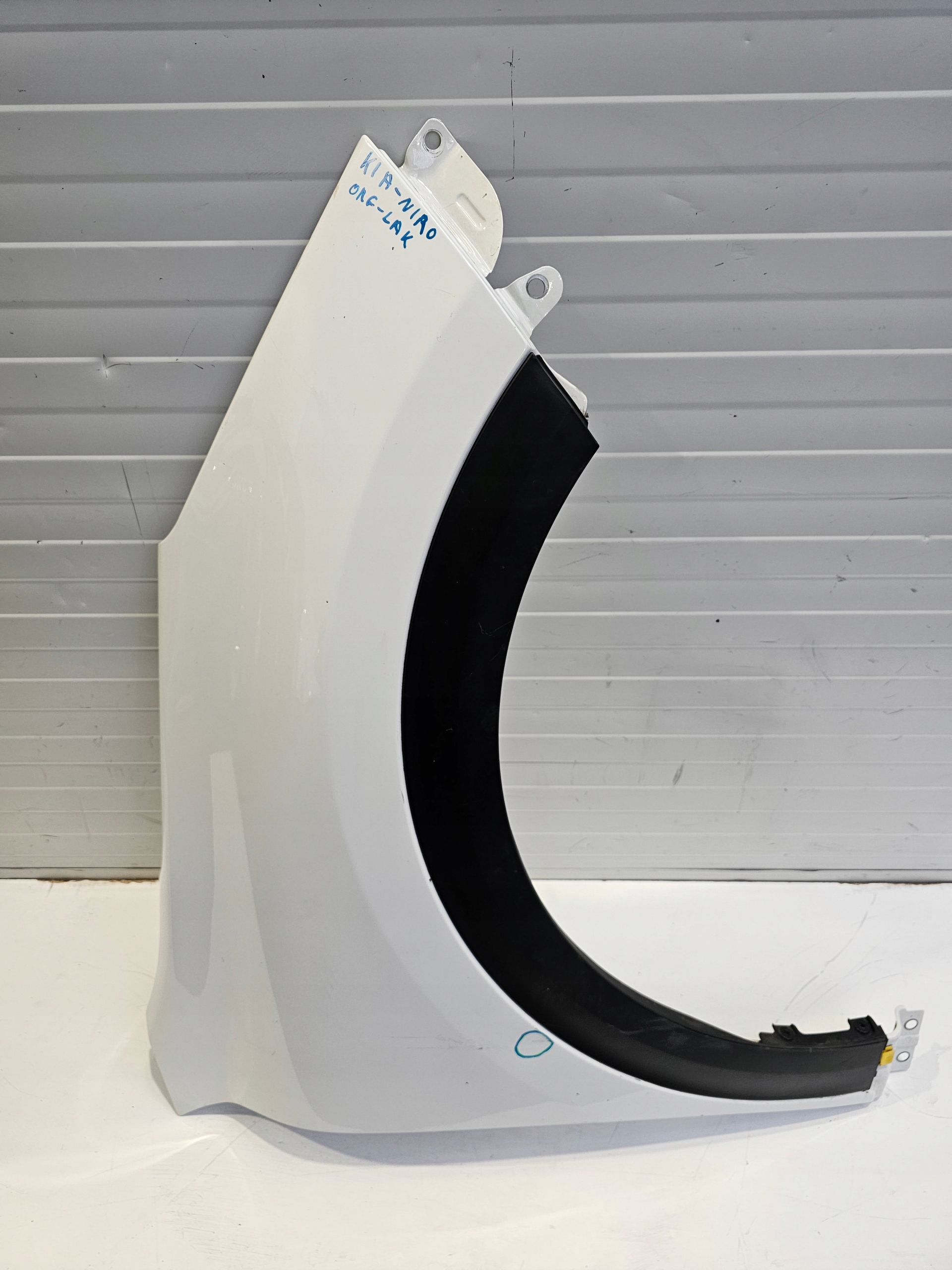 Błotnik prawy przedni przód Kia Niro I